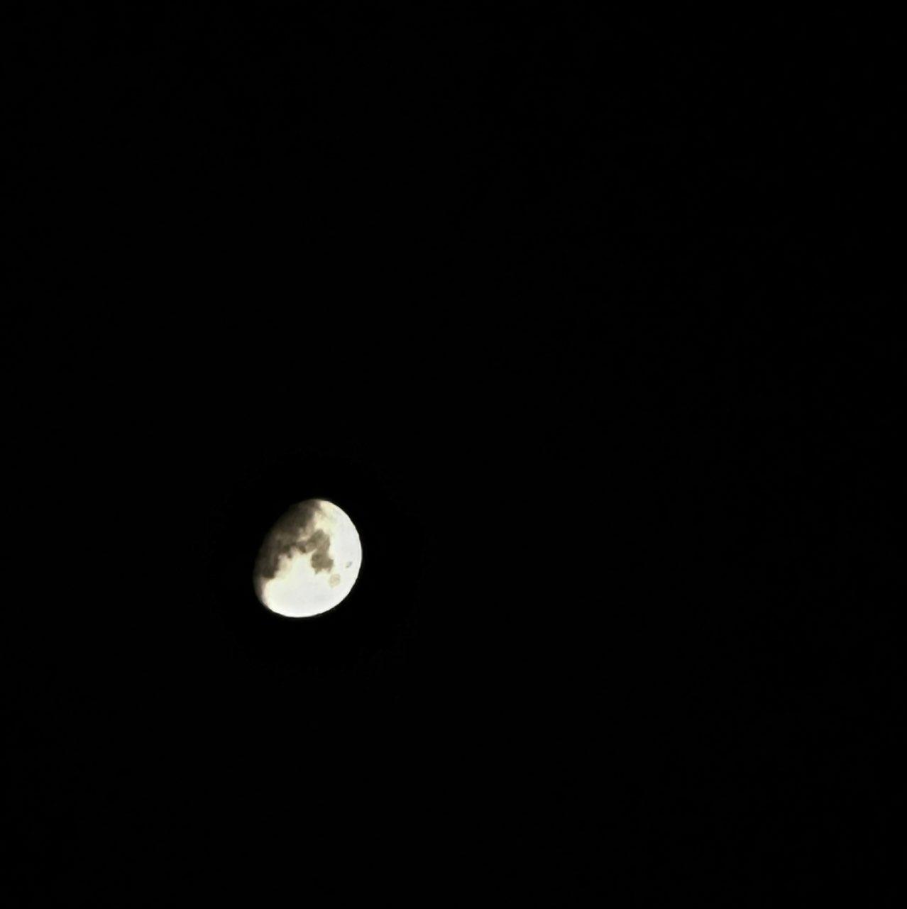 The Moon over Telford, United Kingdom — waxing gibbous, Lunar Day 11