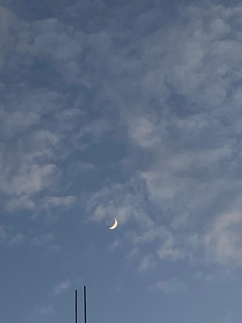 The Moon over Acapulco, México — waxing crescent, Lunar Day 6
