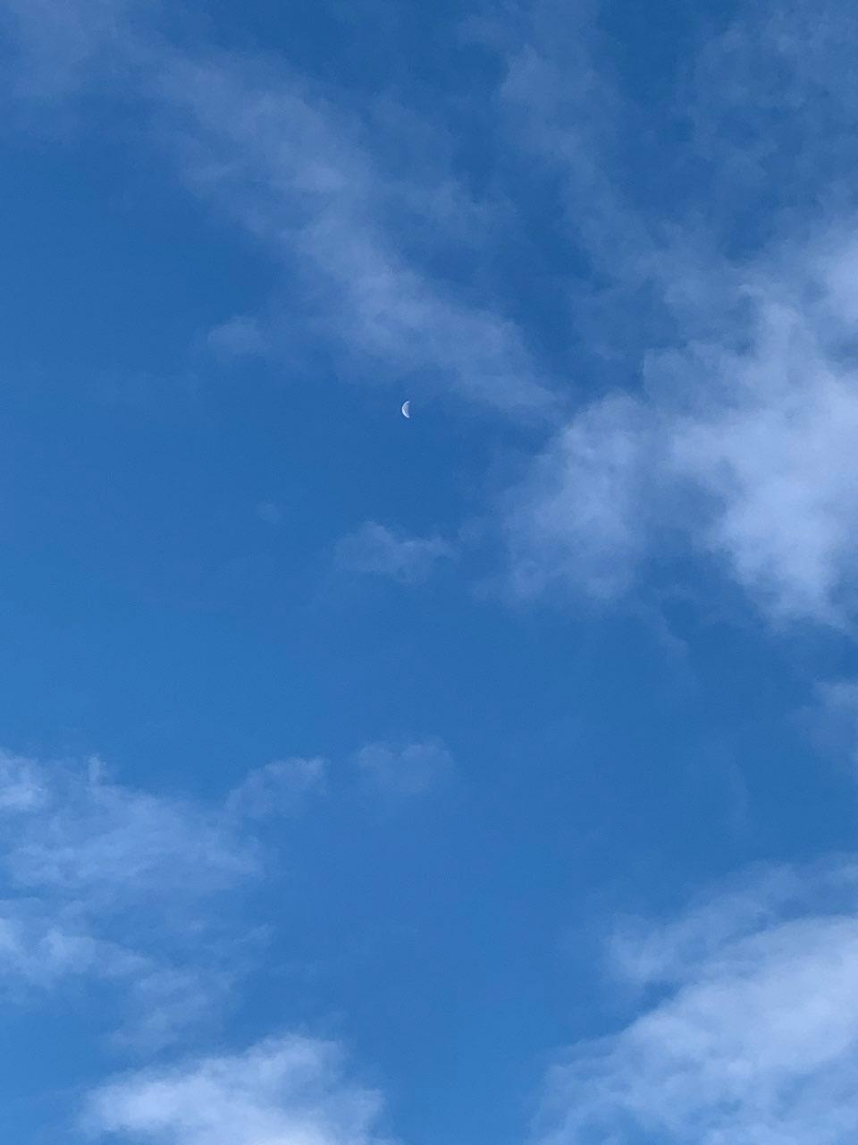 The Moon over Dublin 2, Ireland — last quarter, Lunar Day 23