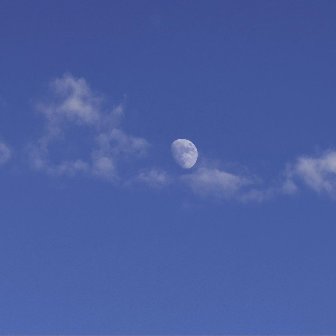 The Moon over El Paso, United States — waxing gibbous, Lunar Day 12