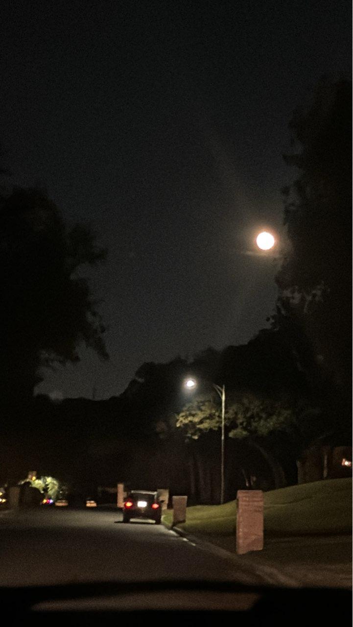The Moon over Farmers Branch, Estados Unidos — full moon, Lunar Day 17