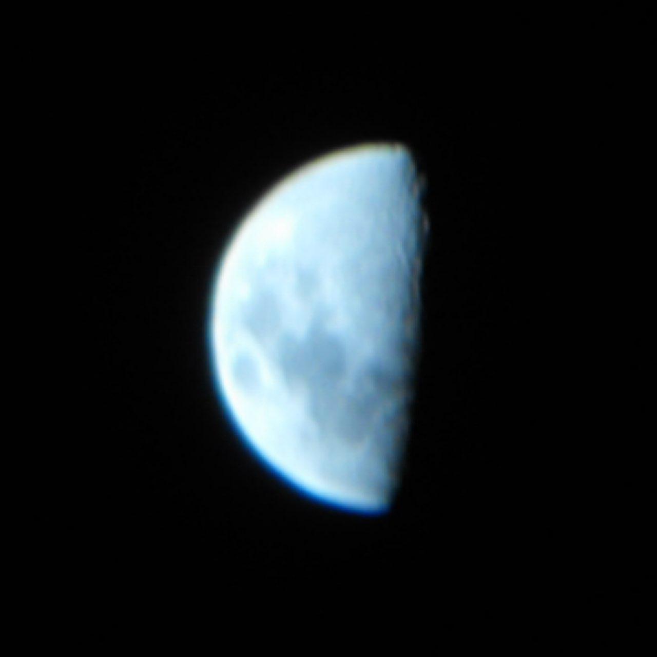 The Moon over Smithfield, Australia — first quarter, Lunar Day 9