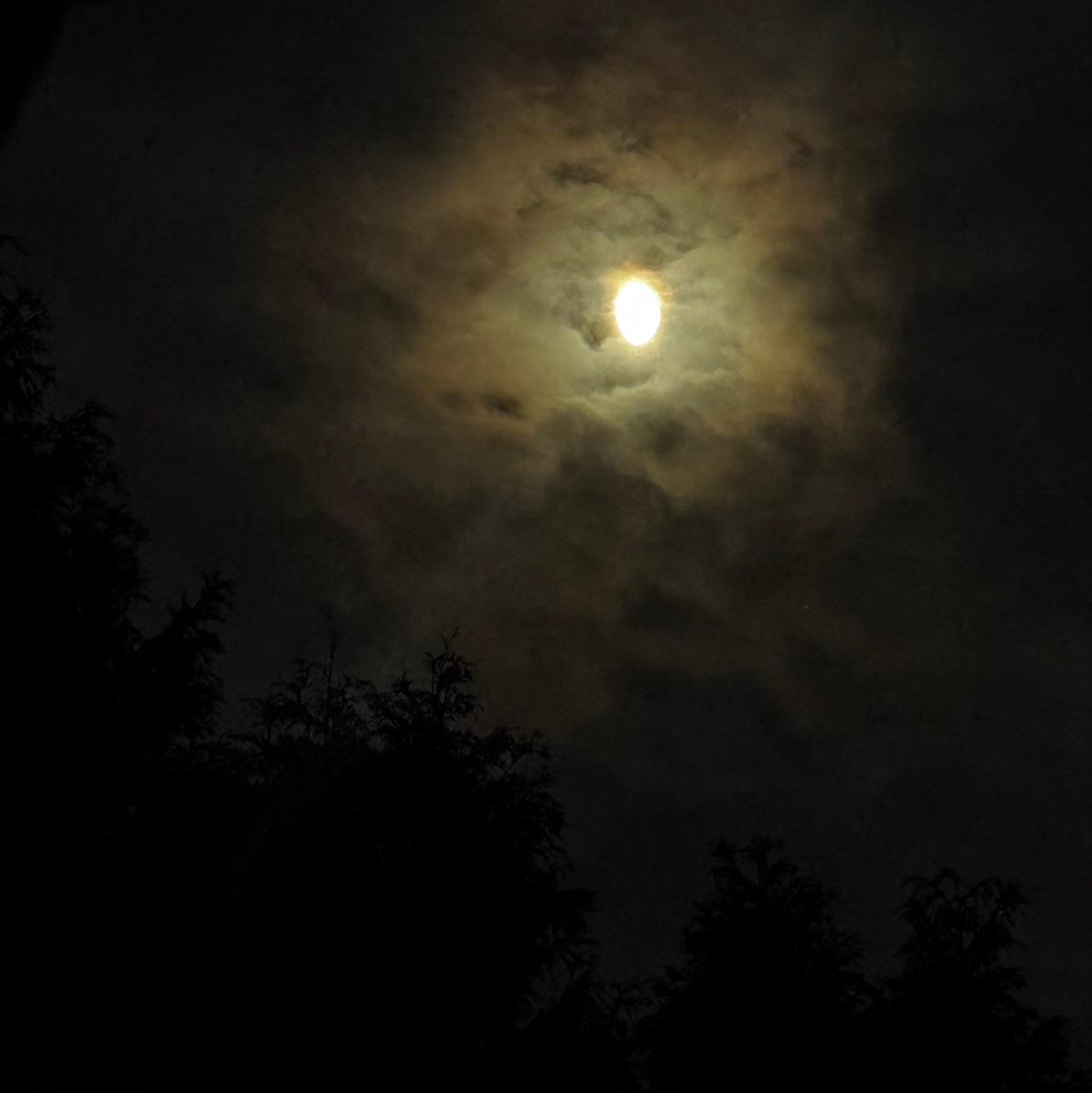 The Moon over Chagrin Falls, United States — waxing gibbous, Lunar Day 11
