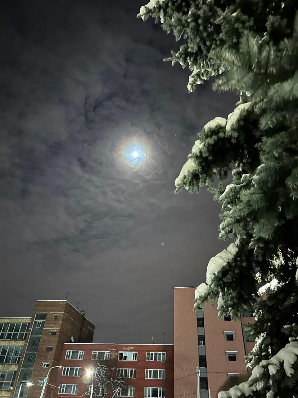 The Moon over Minsk, Belarus — full moon, Lunar Day 16