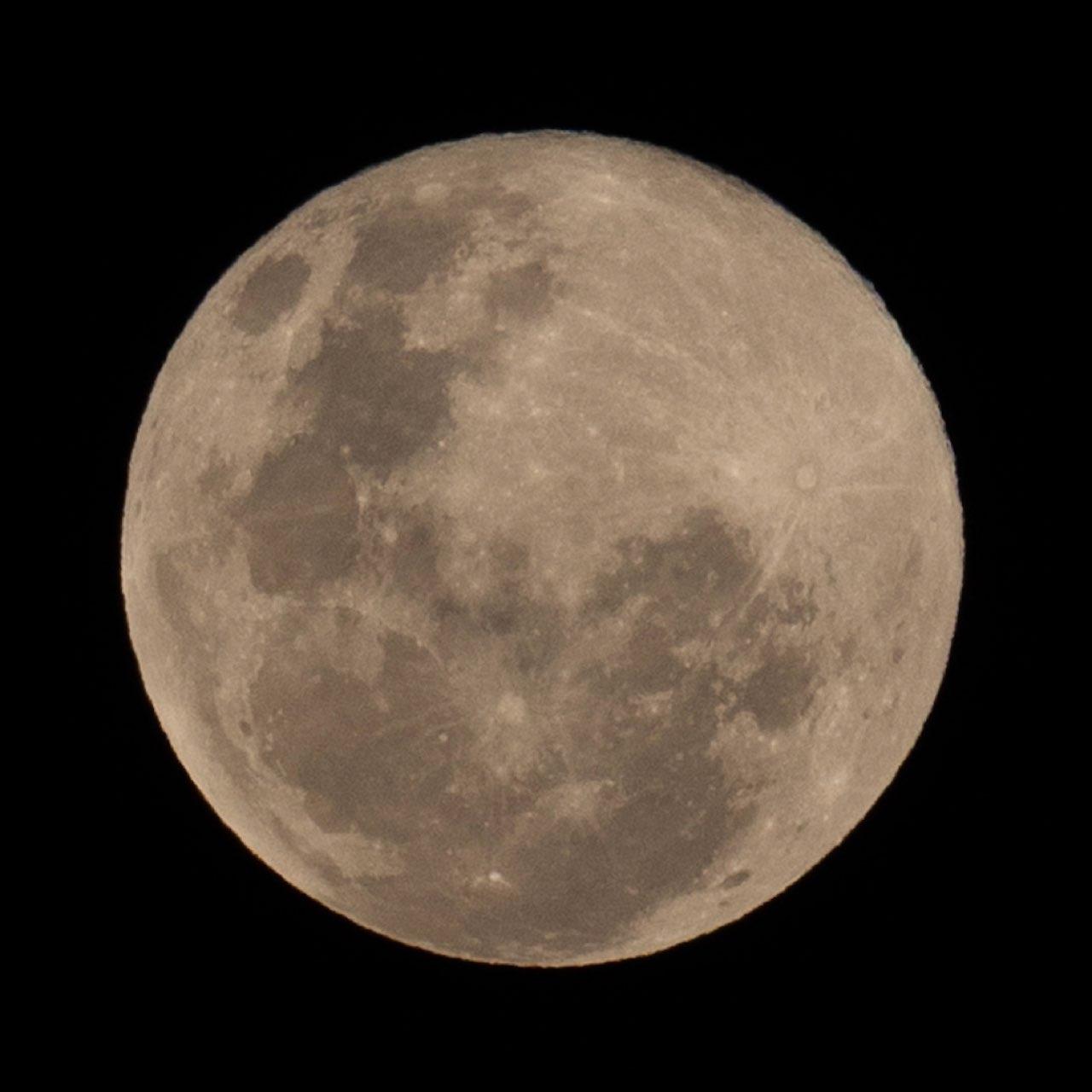 The Moon over Wellington, New Zealand — full moon, Lunar Day 16