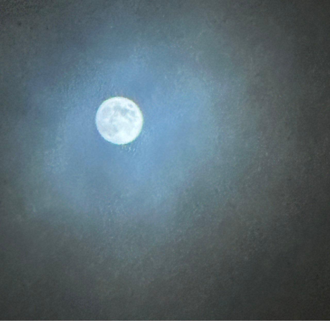 The Moon over Örebro, Sverige — full moon, Lunar Day 14