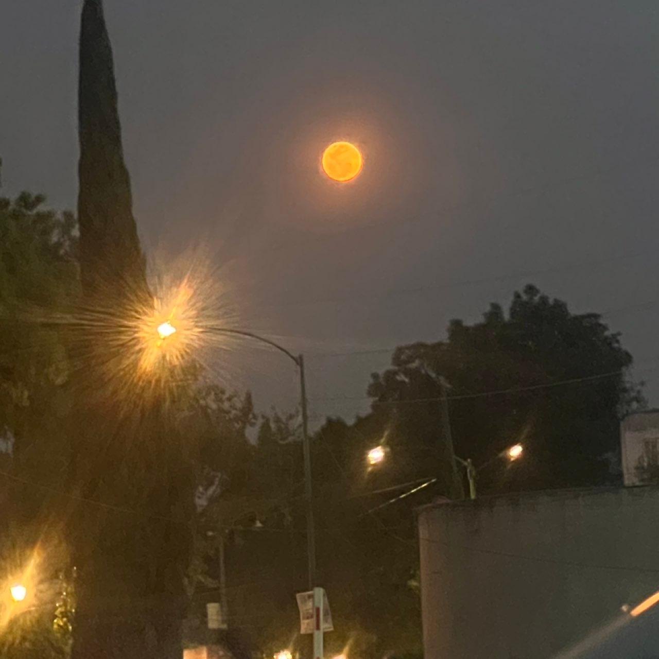 The Moon over Cuauhtémoc, México — full moon, Lunar Day 16