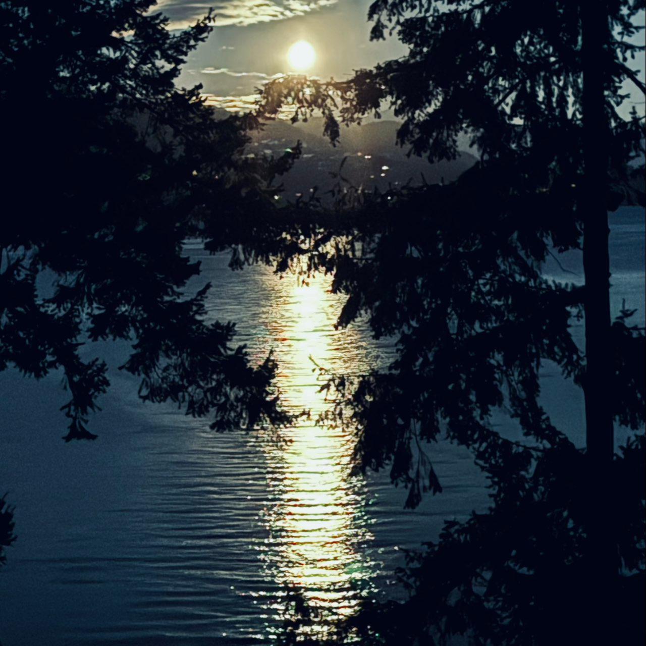 The Moon over Sunshine Coast, Canada — waxing gibbous, Lunar Day 13