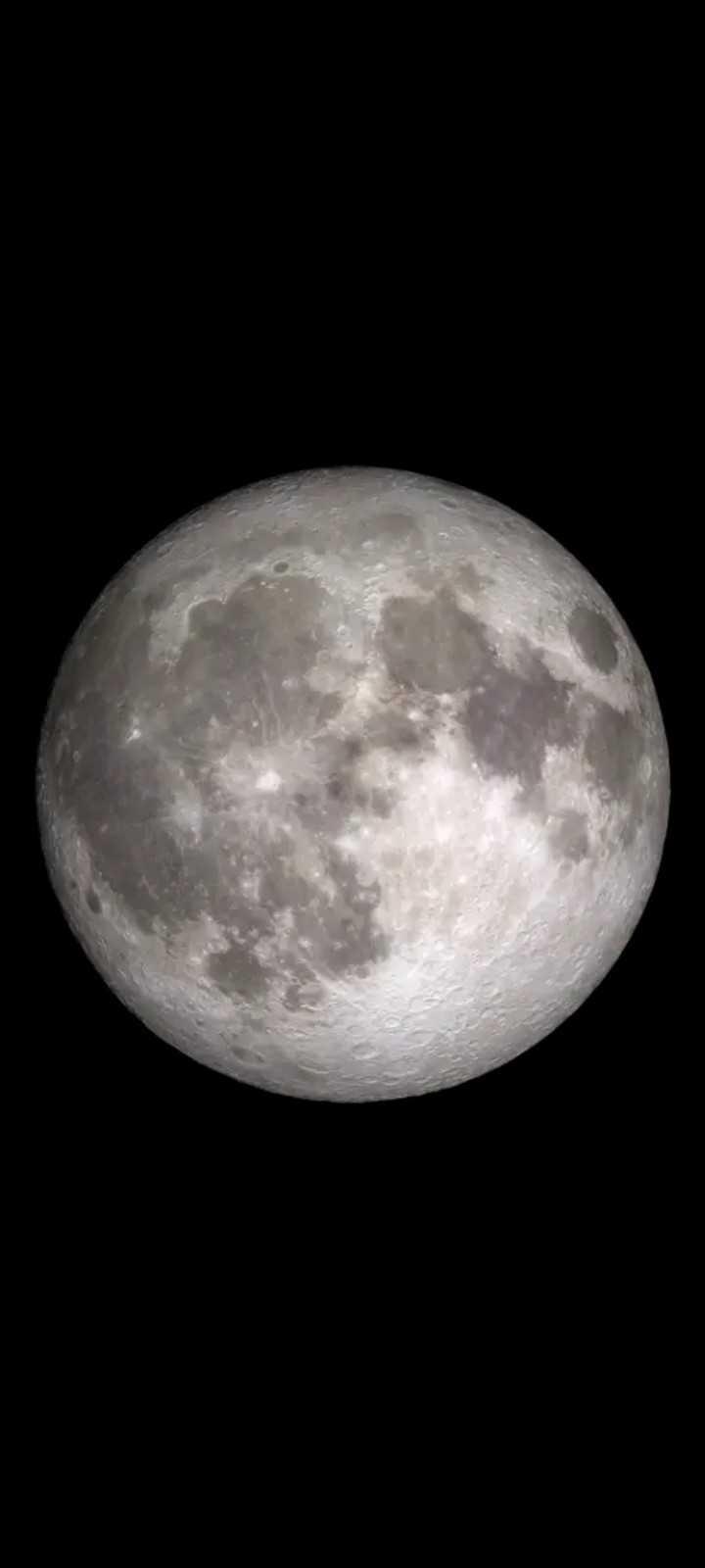 The Moon over Englewood, 美国 — first quarter, Lunar Day 8