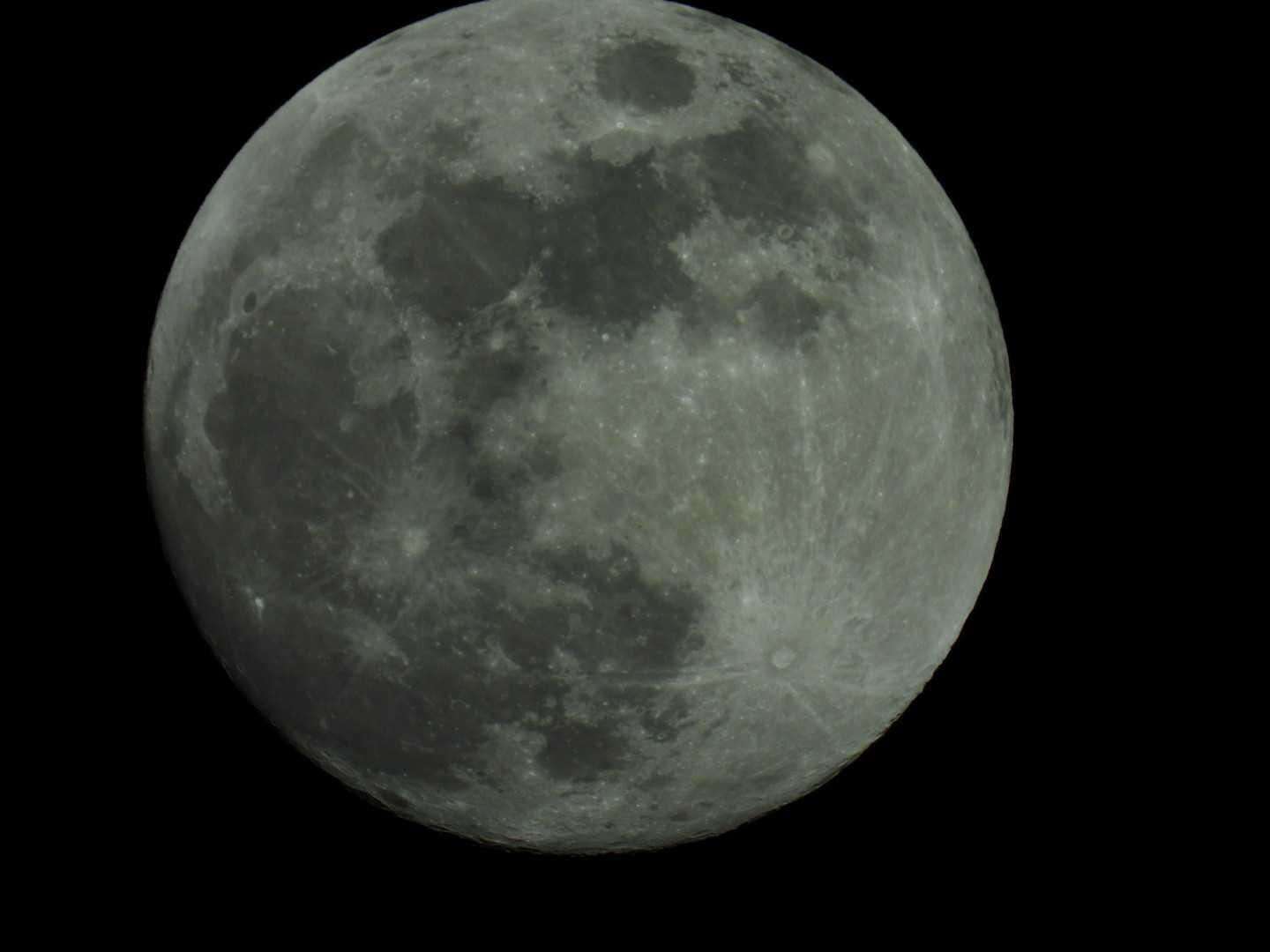 The Moon over Warszawa, Poland — full moon, Lunar Day 14