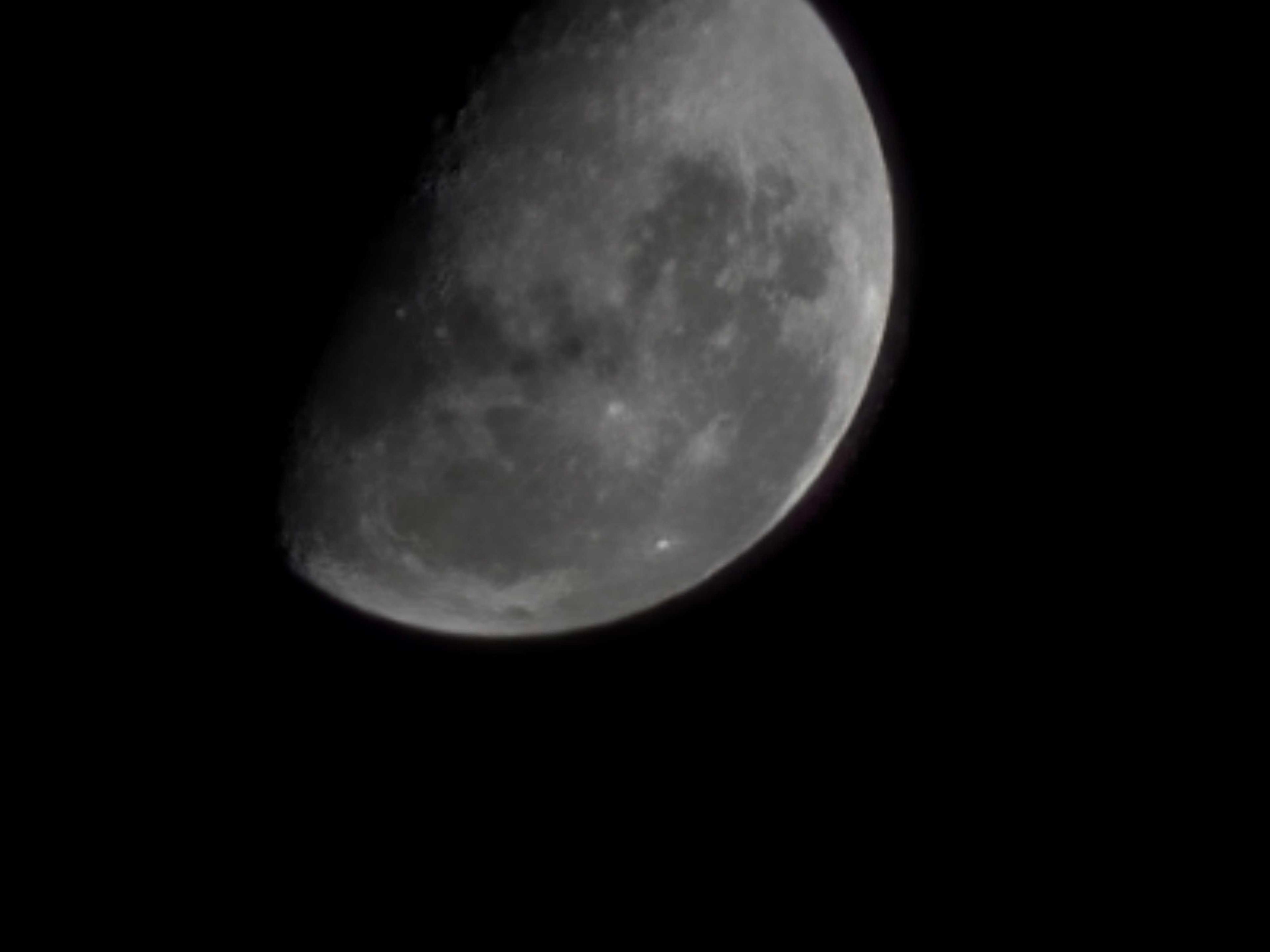 The Moon over Cambois, United Kingdom — last quarter, Lunar Day 21