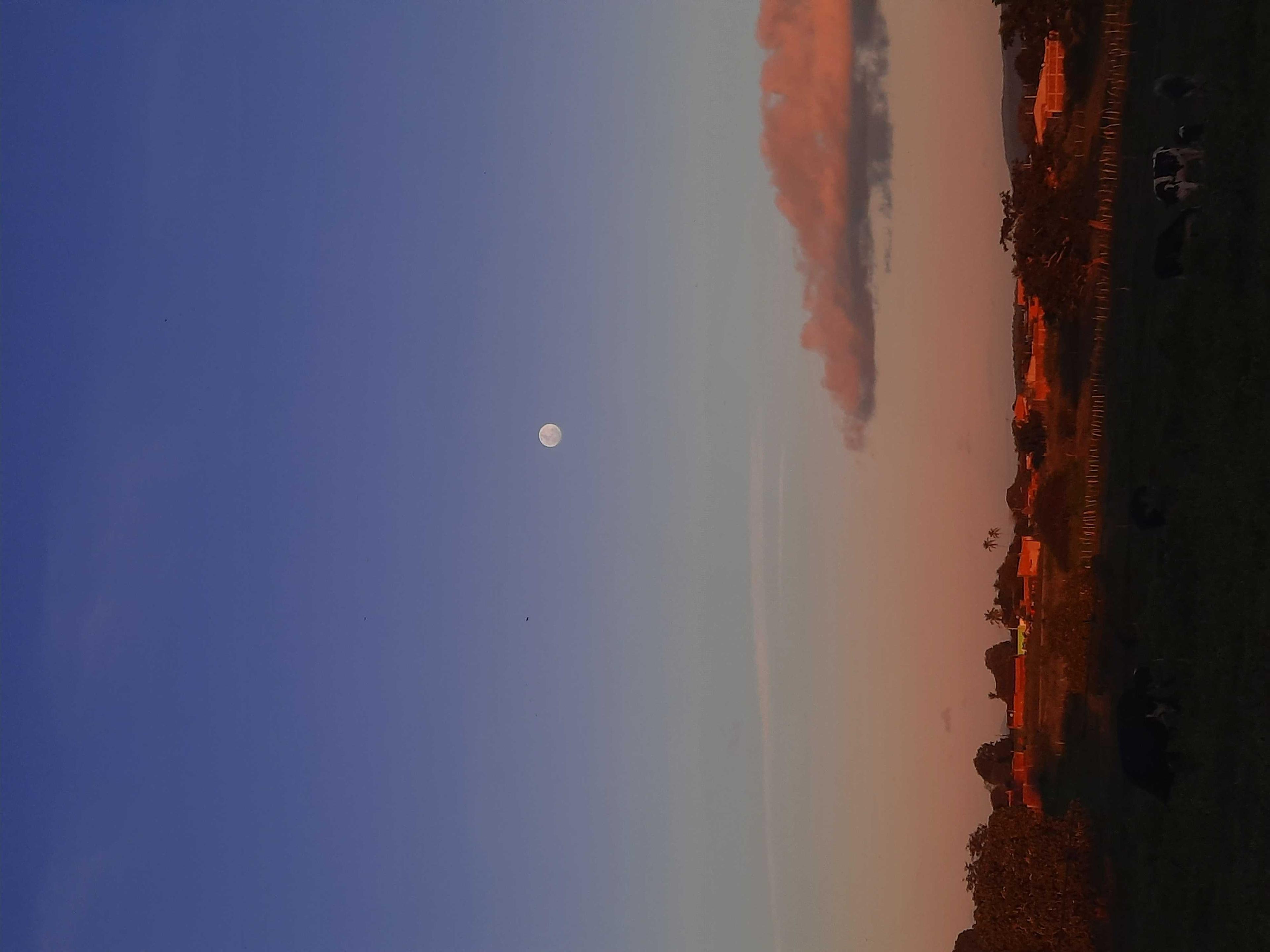 The Moon over Brasil — full moon, Lunar Day 15