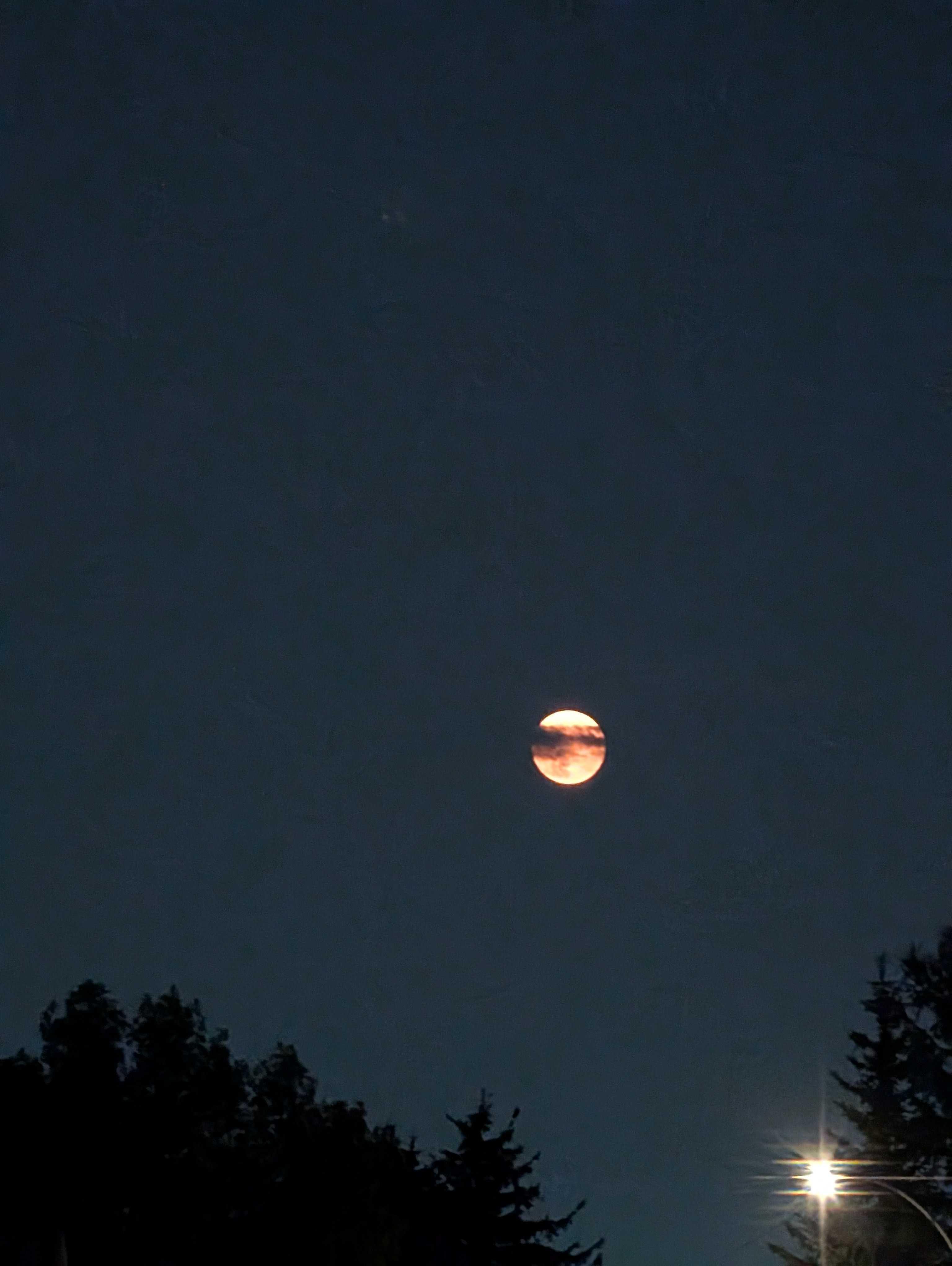 The Moon over Edmonton, Canada — full moon, Lunar Day 17