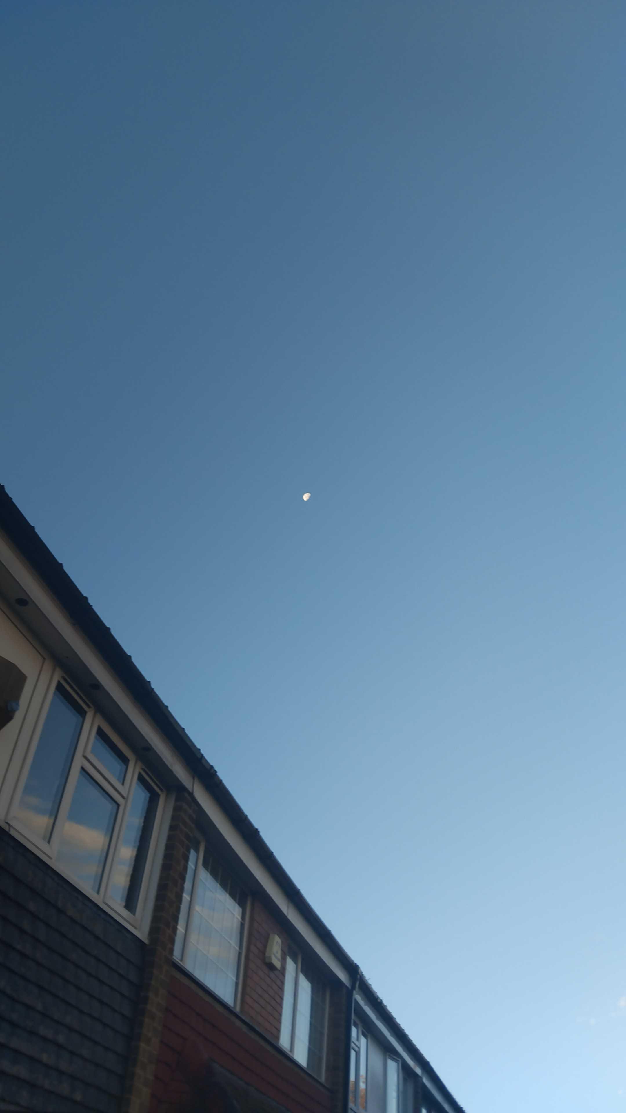 The Moon over United Kingdom — waxing gibbous, Lunar Day 13
