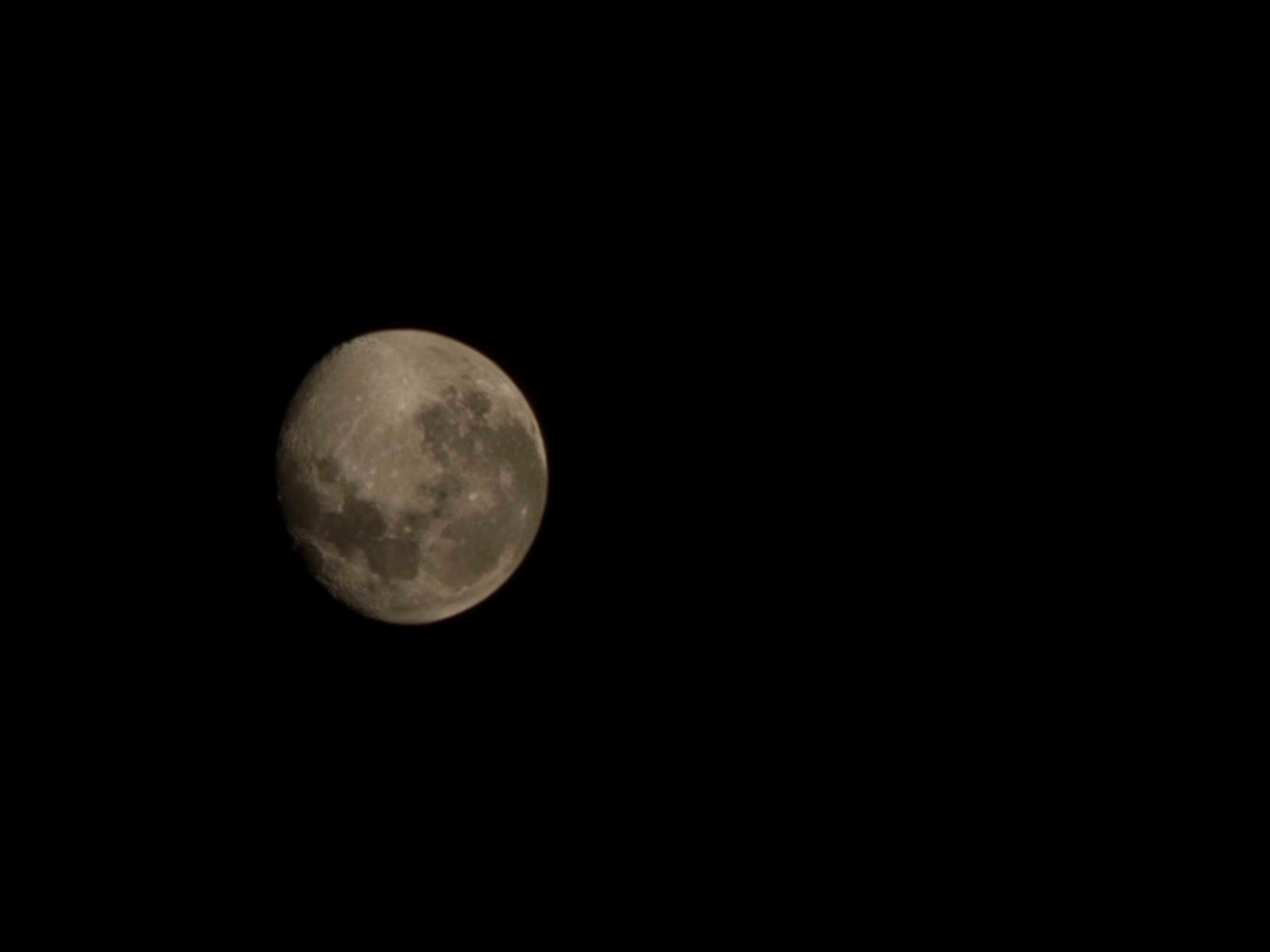 The Moon over Macas, Ecuador — waxing gibbous, Lunar Day 11
