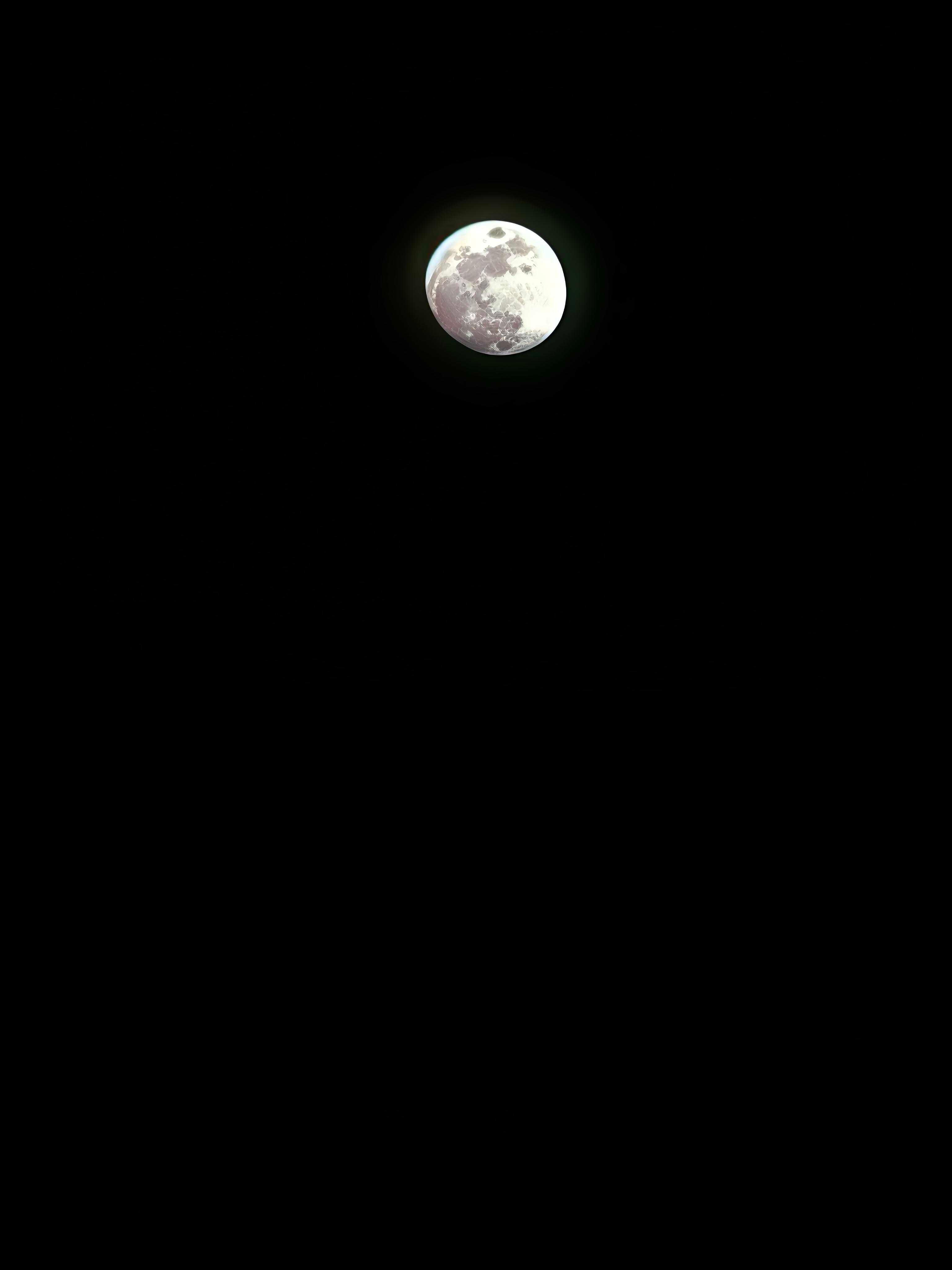 The Moon over Palermo, Italia — waxing gibbous, Lunar Day 13