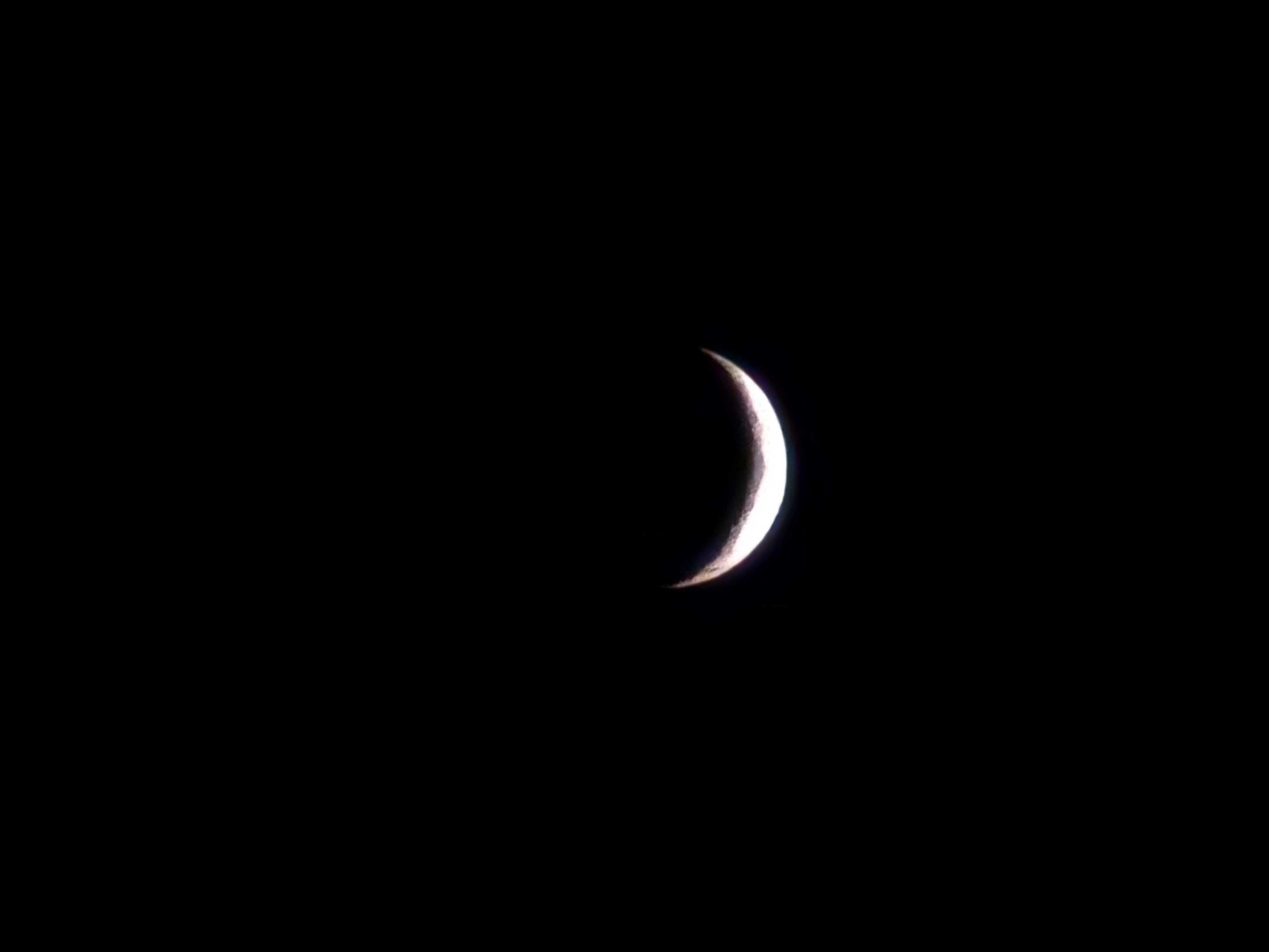 The Moon over Tequisistlán, México — waxing crescent, Lunar Day 5