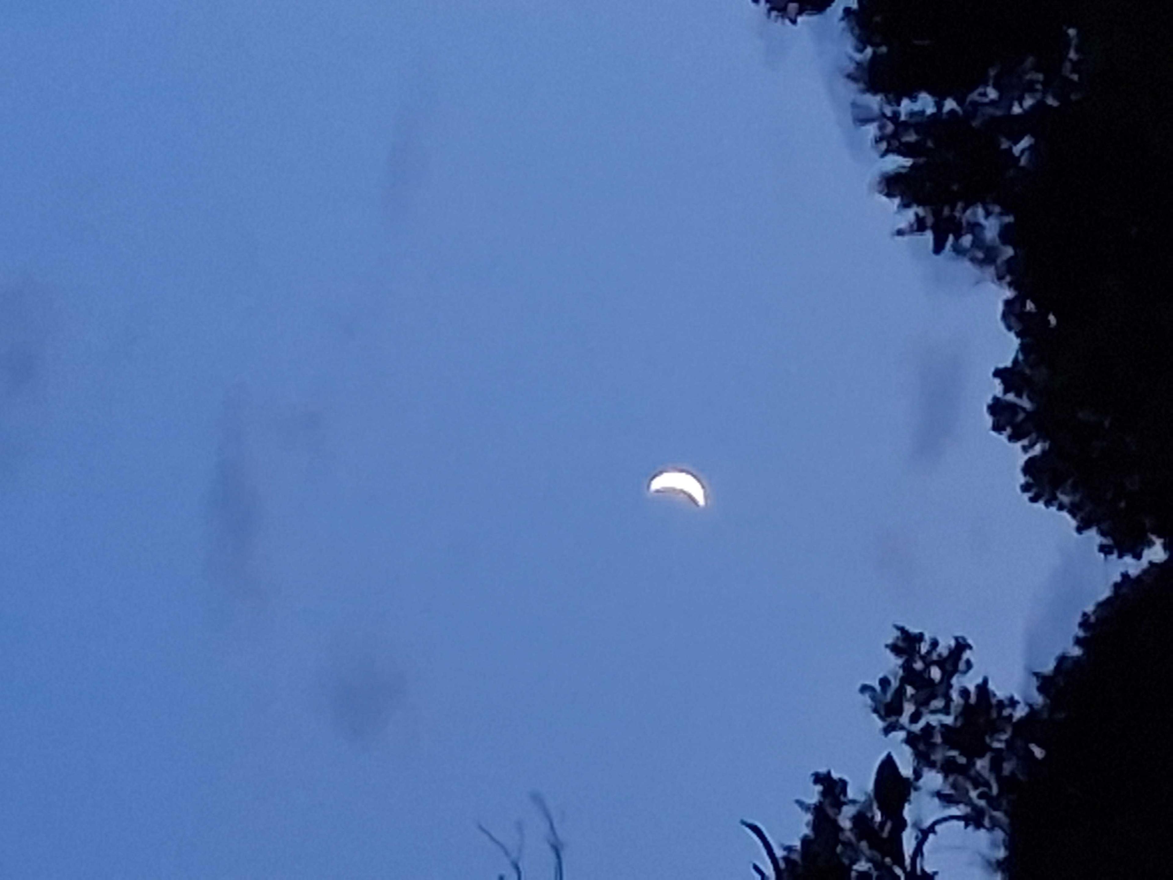 The Moon over Englewood, United States — waxing crescent, Lunar Day 5