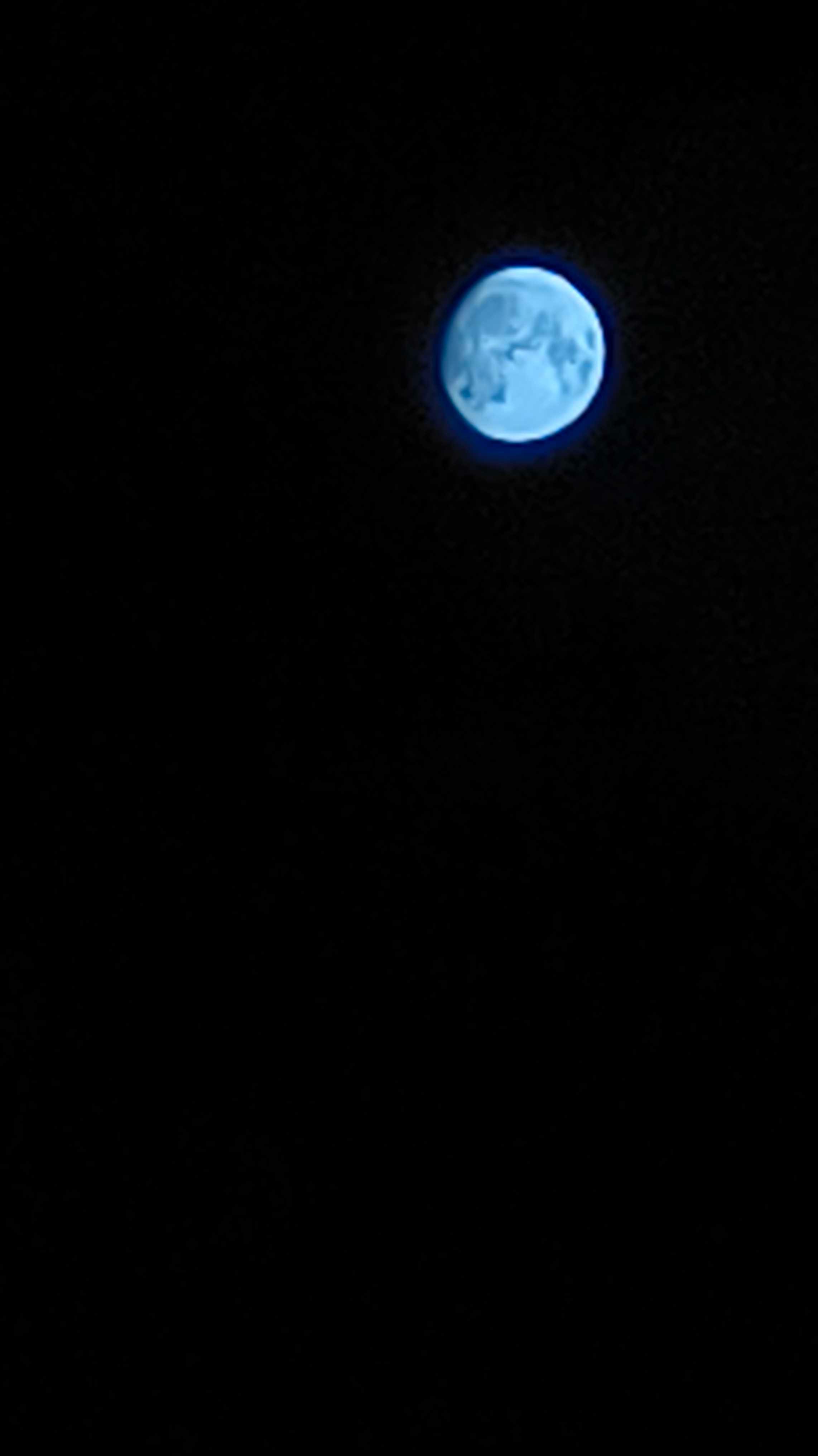 The Moon over Ciudad Valles, México — waxing gibbous, Lunar Day 14