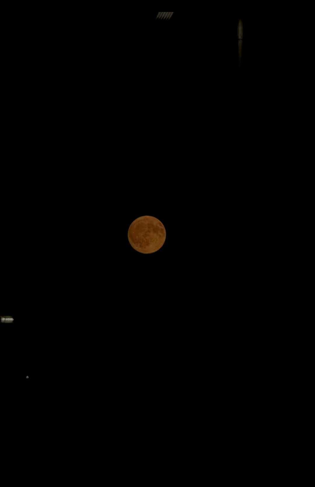 The Moon over Brindisi, Italia — waning gibbous, Lunar Day 20