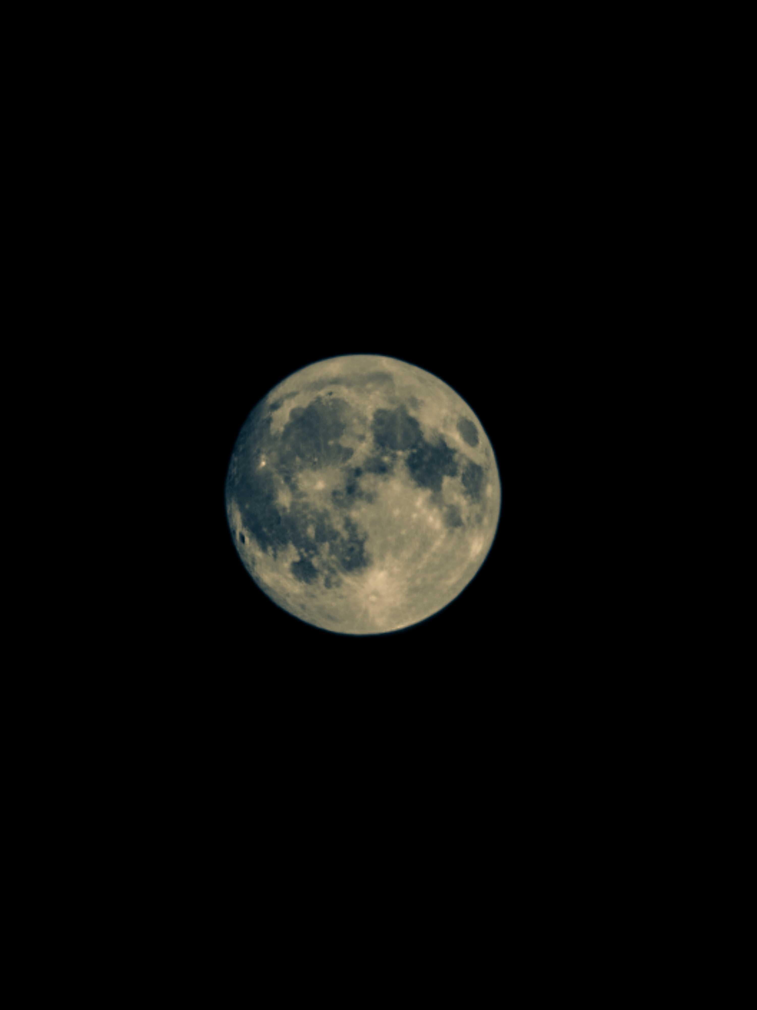 The Moon over Mola di Bari, Italia — full moon, Lunar Day 15