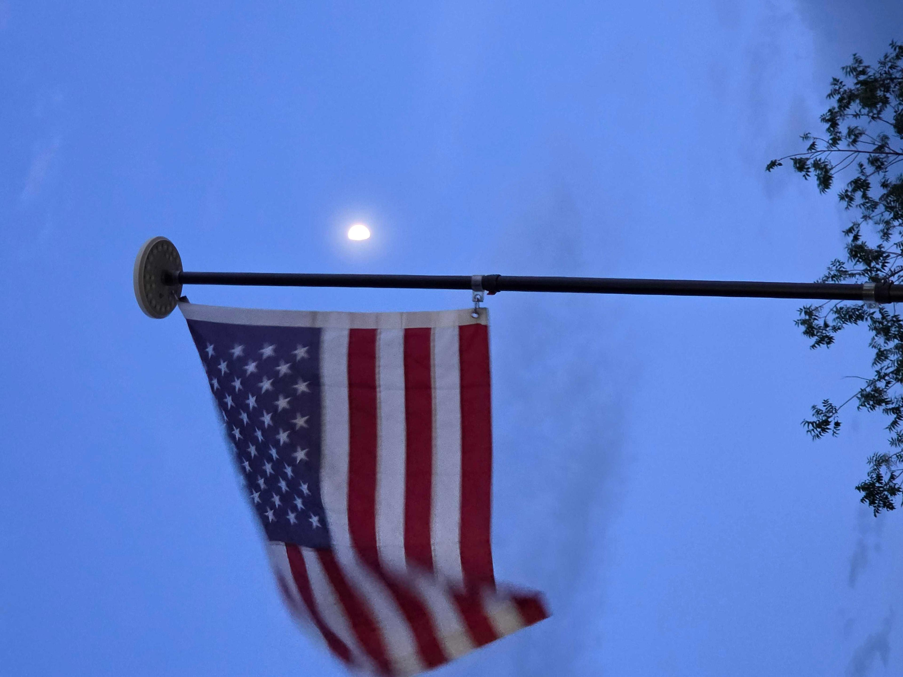 The Moon over Tucson, United States — waxing gibbous, Lunar Day 10