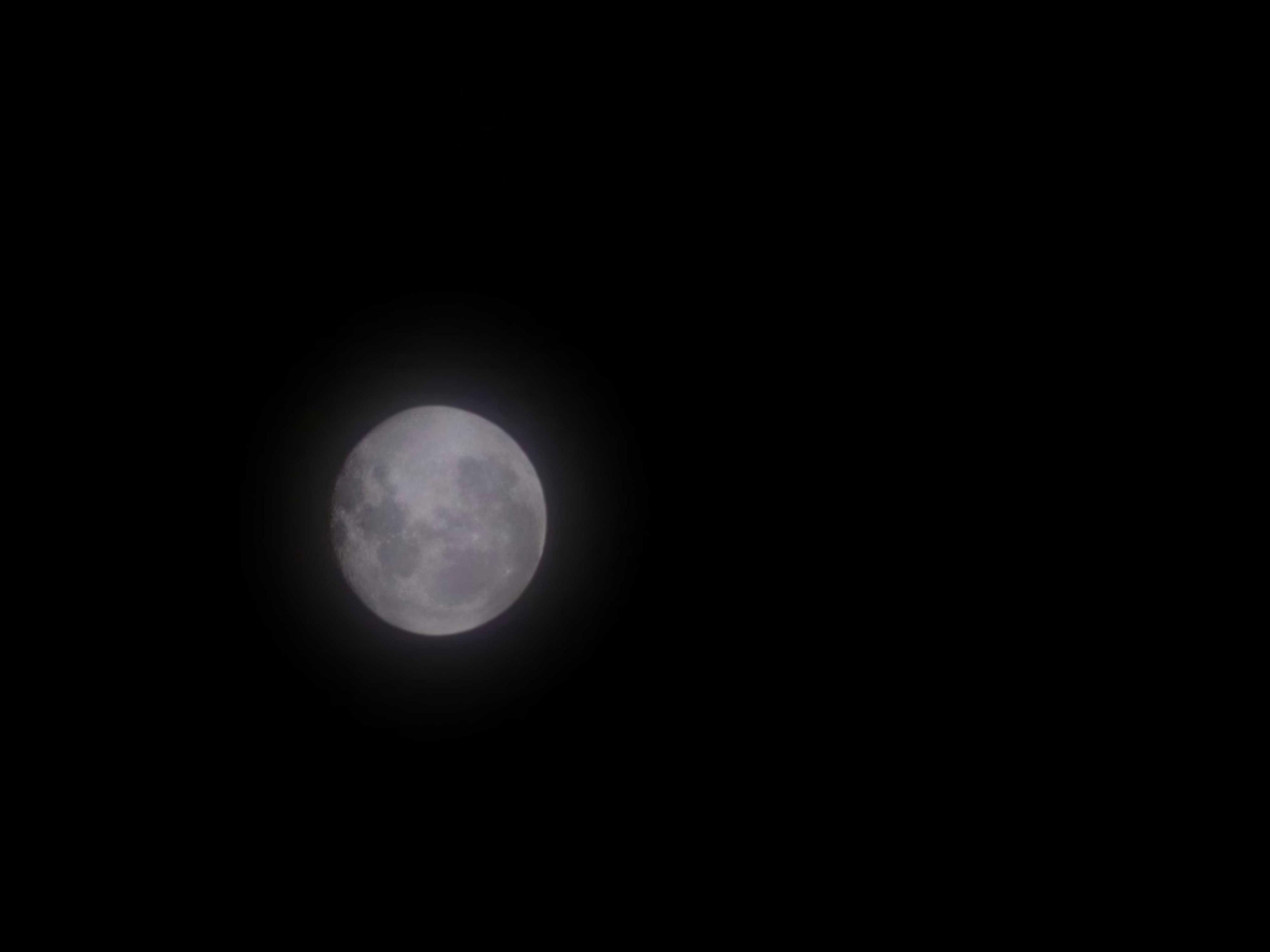 The Moon over Tequisistlán, México — waning gibbous, Lunar Day 17