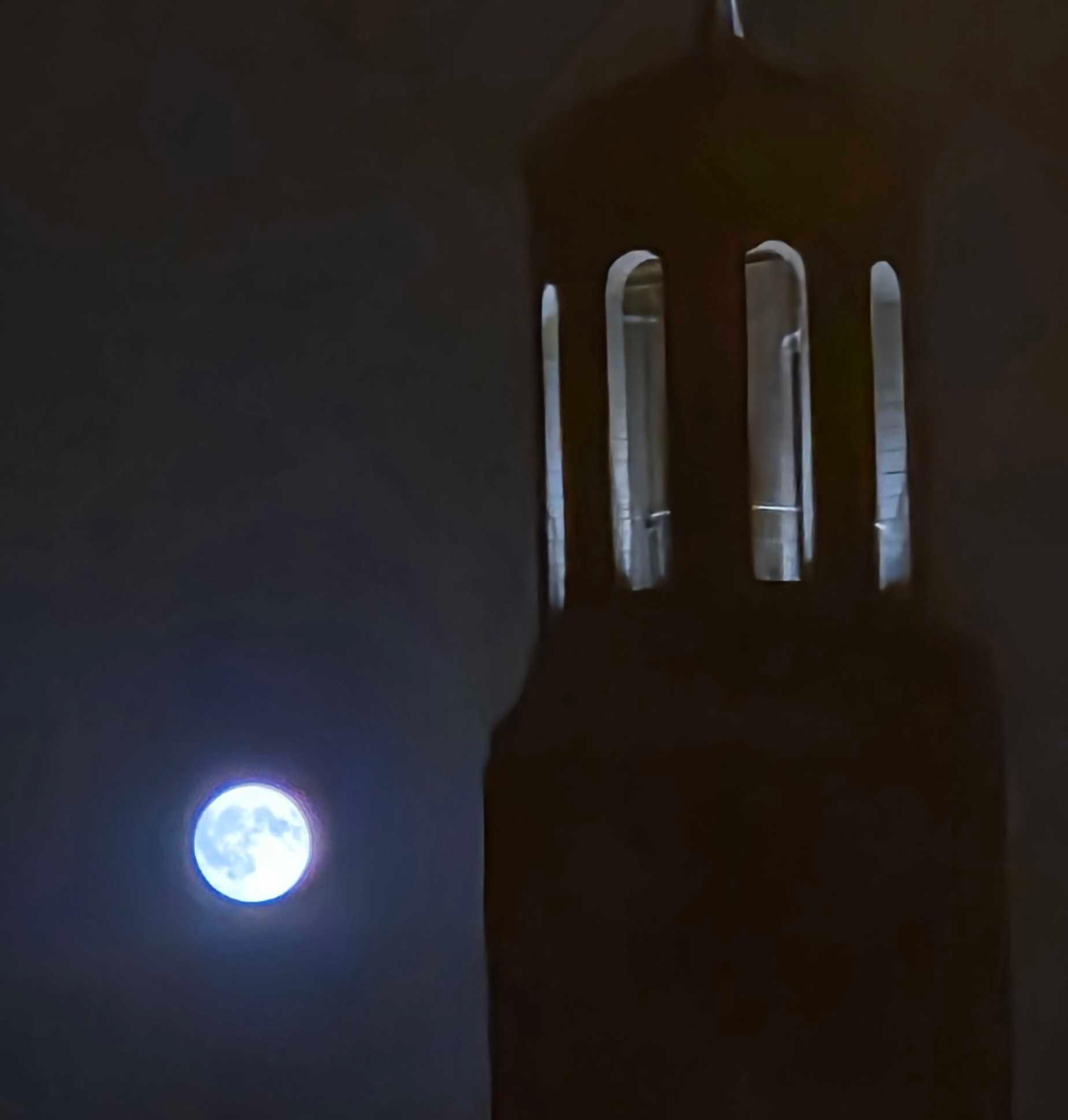 The Moon over Trieste, Italia — full moon, Lunar Day 16