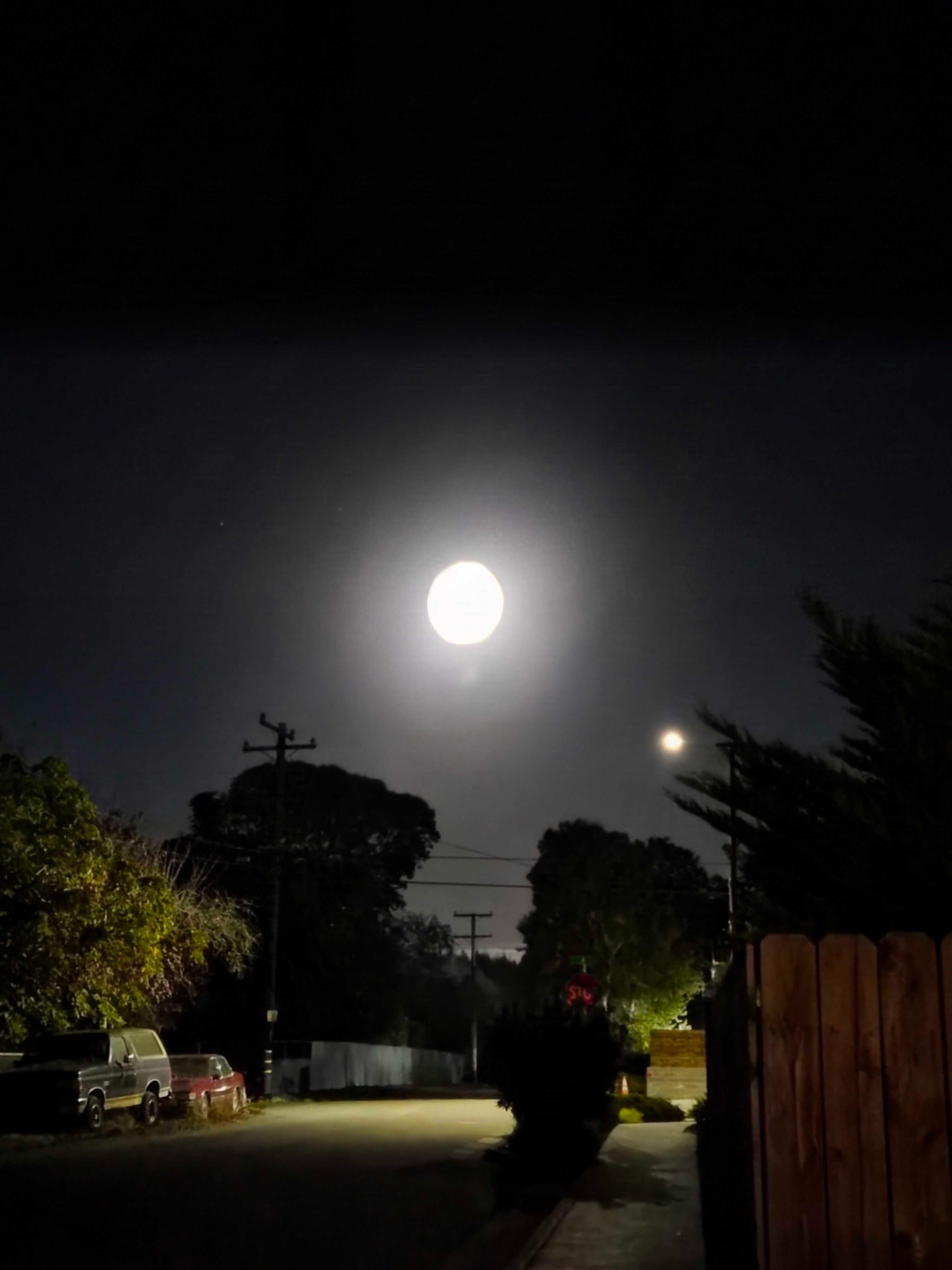 The Moon over McKinleyville, United States — full moon, Lunar Day 16