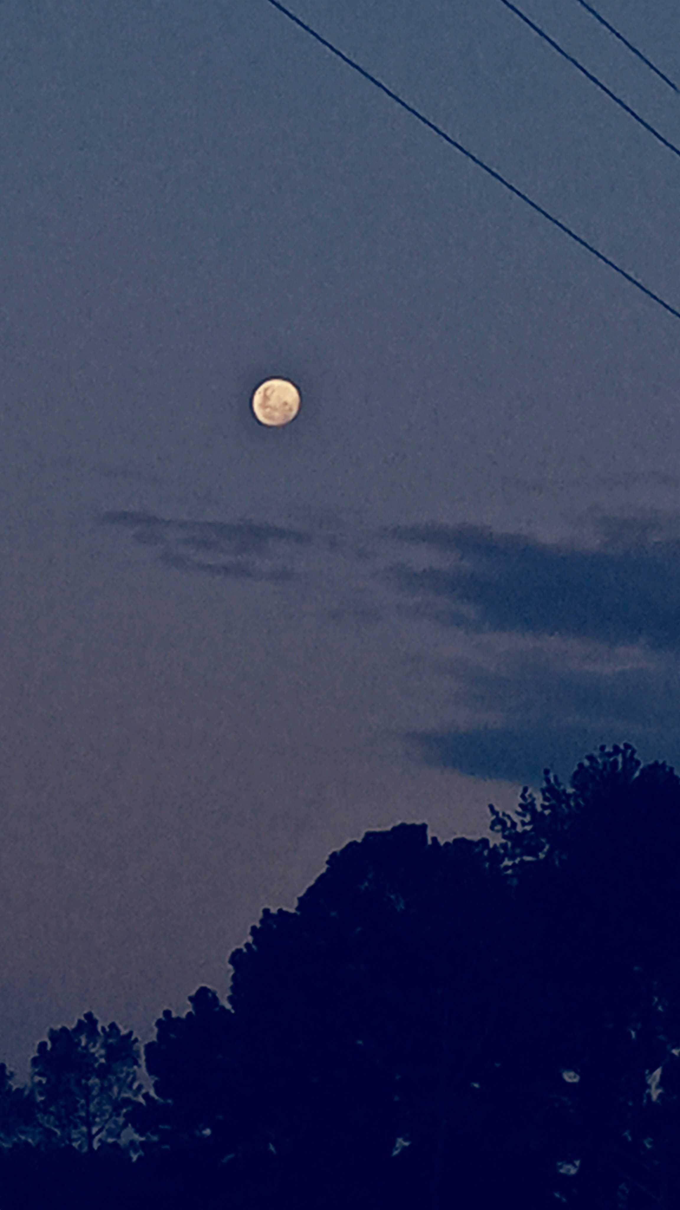 The Moon over Tacuarembó, Uruguay — full moon, Lunar Day 14