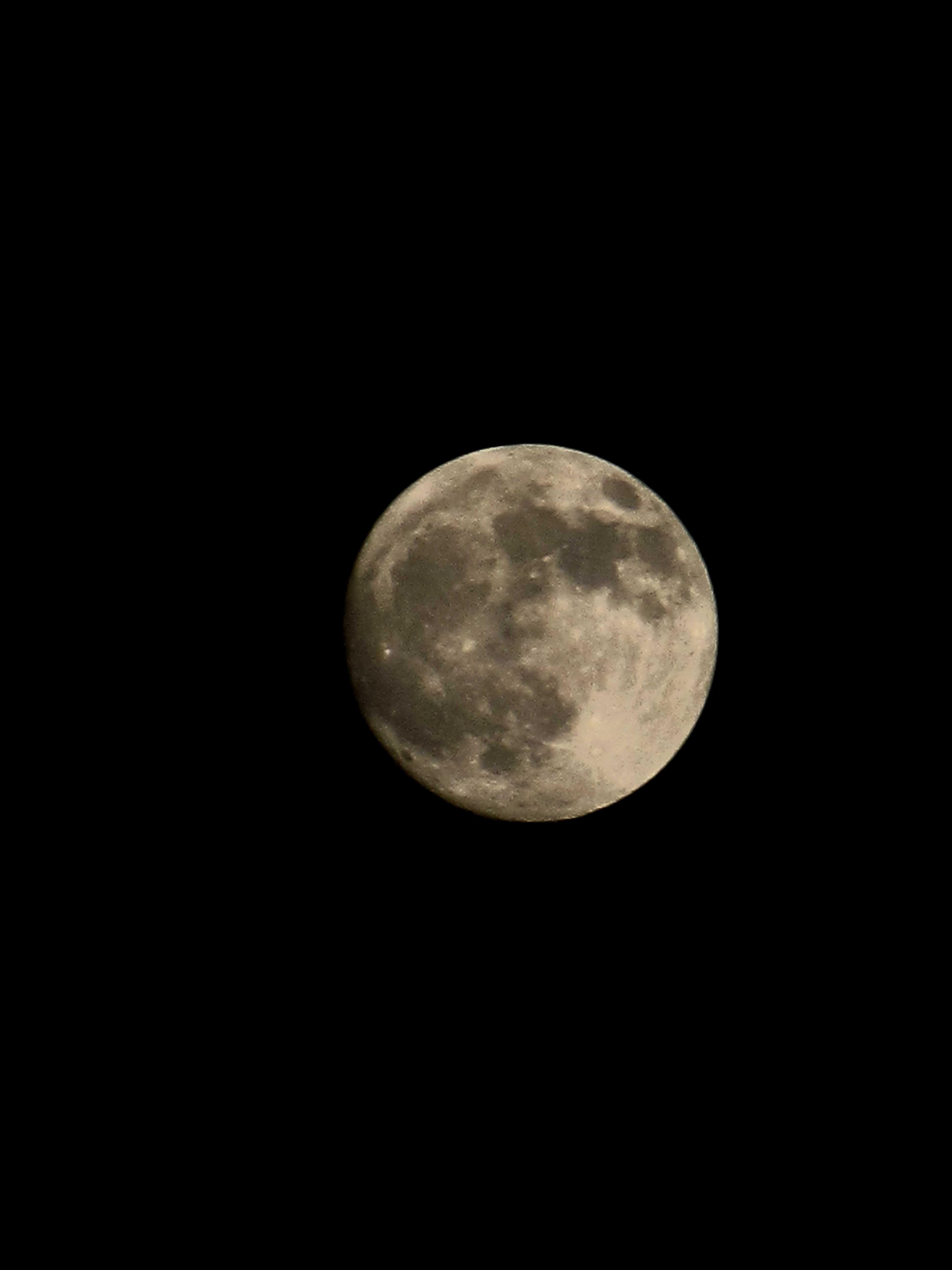 The Moon over Punta de Zicatela, México — full moon, Lunar Day 15
