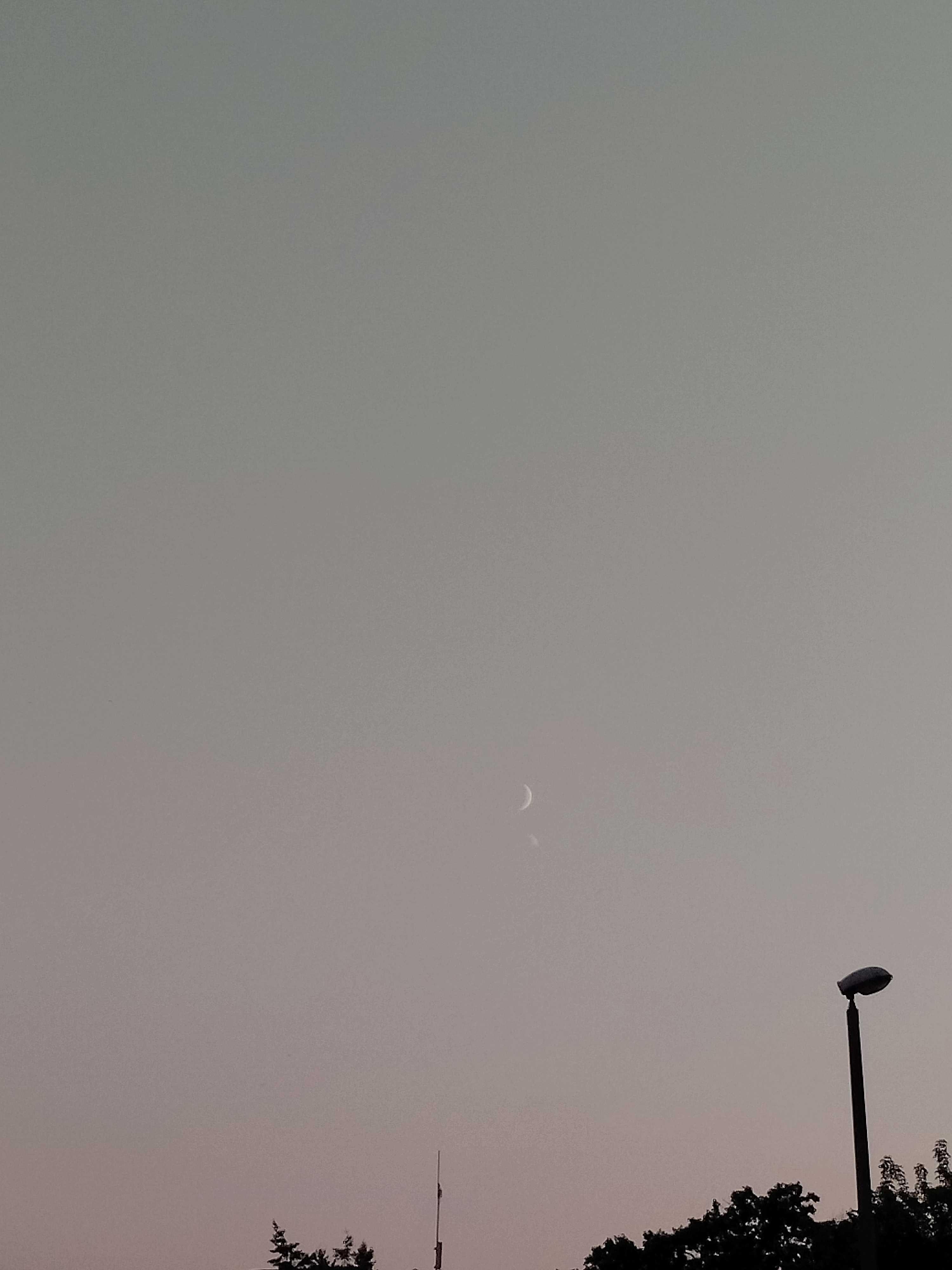 The Moon over Białystok, Polska — waxing crescent, Lunar Day 5