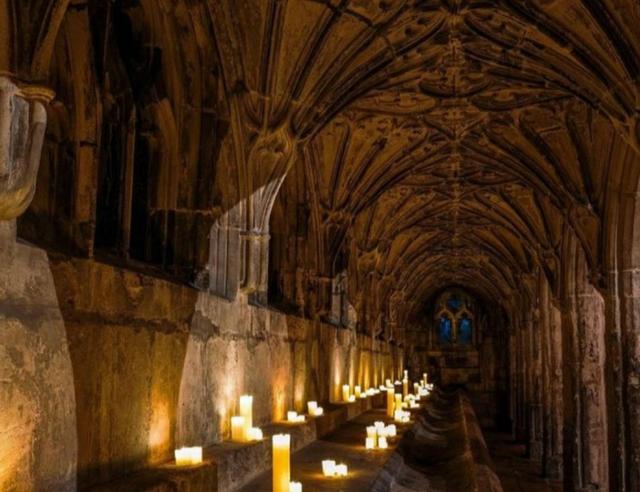 THE HISTORY OF CANDLES 2