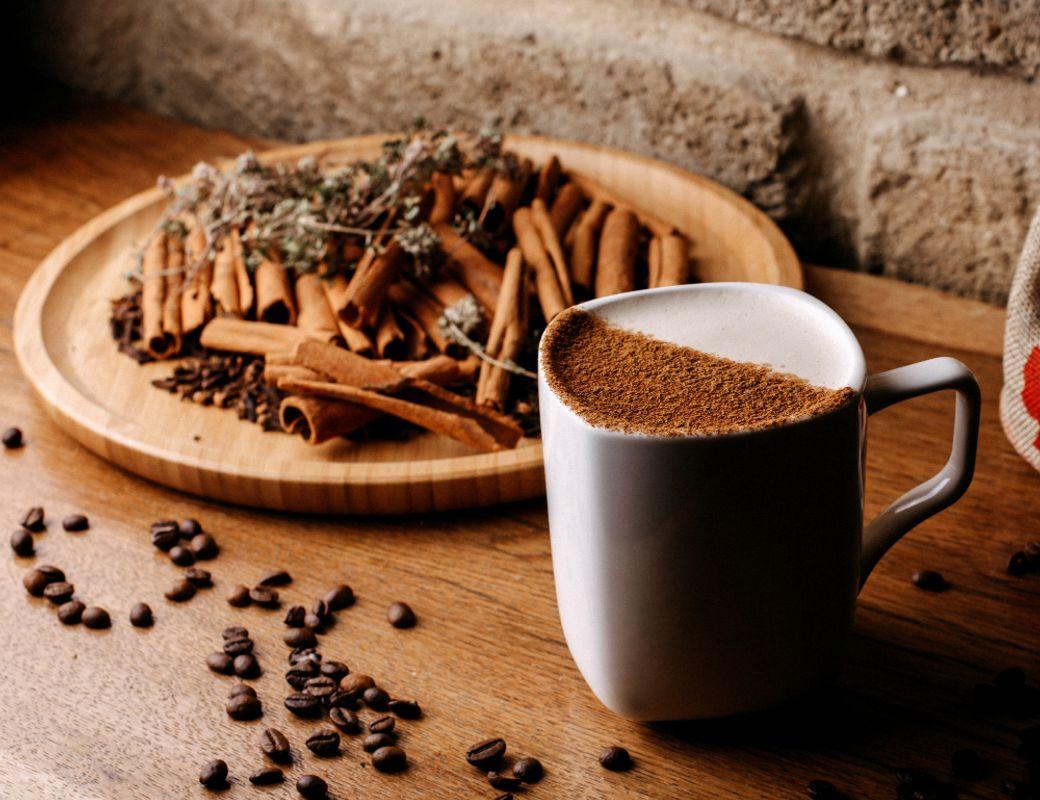 CINNAMON COFFEE ON THURSDAYS