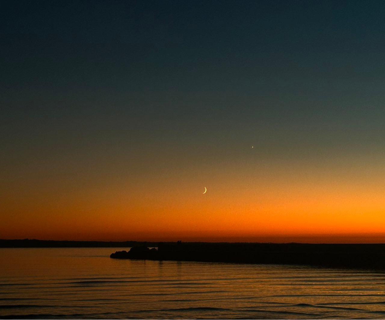 The Moon over Saugeen Shores, Canada — waxing crescent, Lunar Day 4