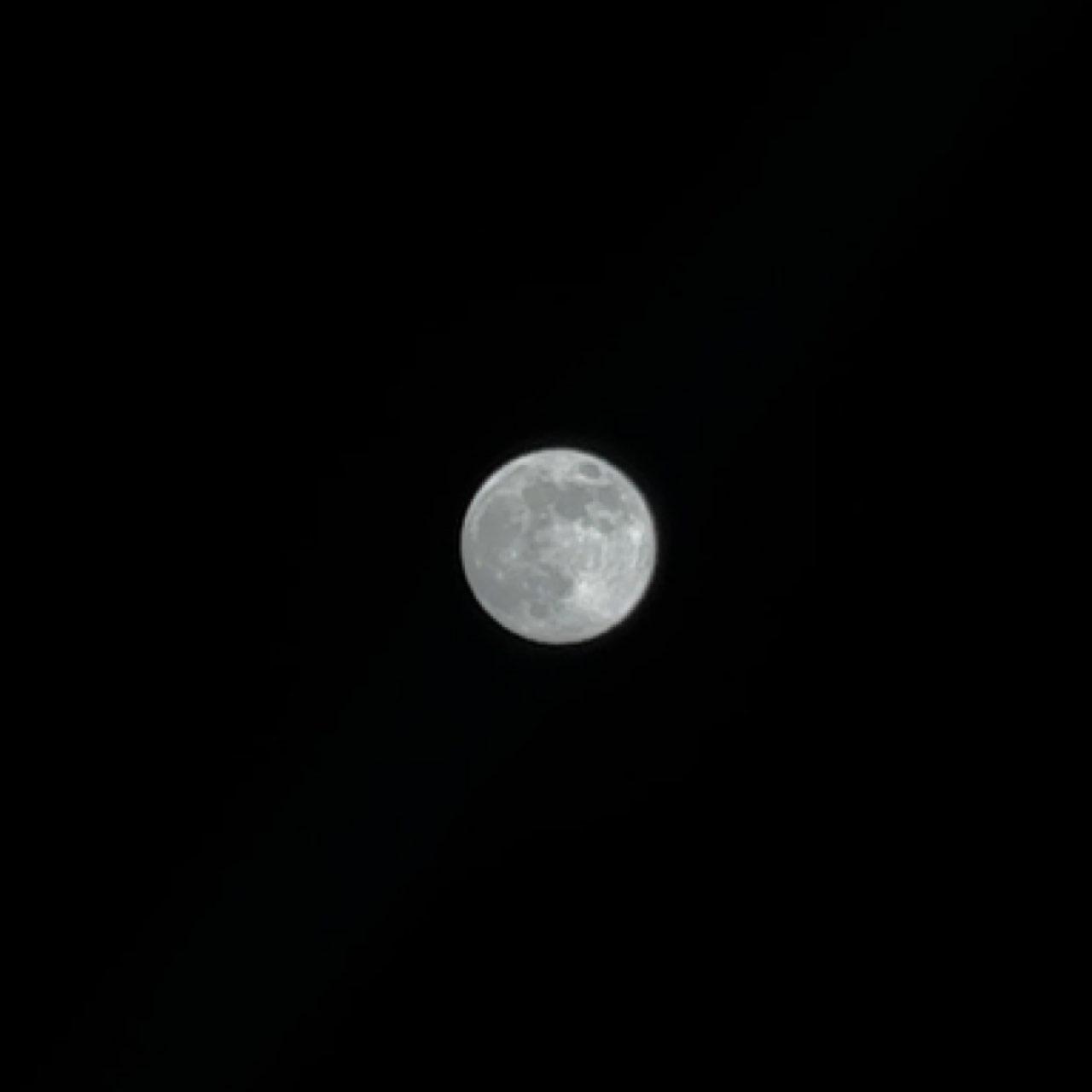 The Moon over Manchester, United Kingdom — full moon, Lunar Day 15