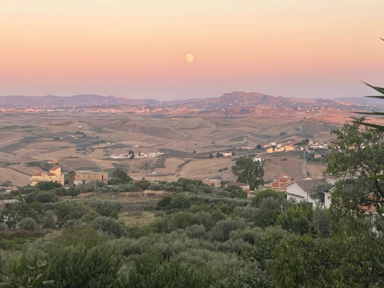 The Moon over Agrigento, Italia — full moon, Lunar Day 14