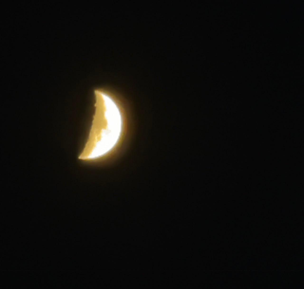 The Moon over London, United Kingdom — first quarter, Lunar Day 7