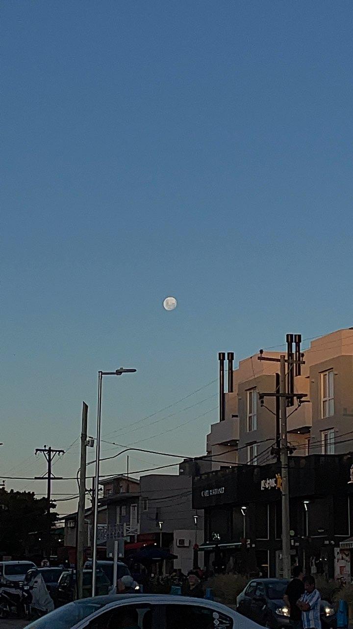 The Moon over Argentina — full moon, Lunar Day 13