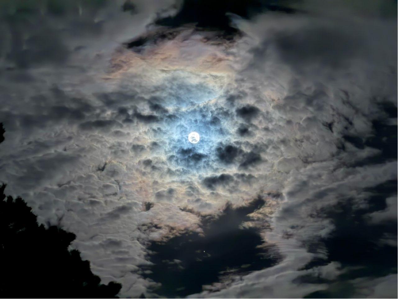 The Moon over Newport, United States — full moon, Lunar Day 17