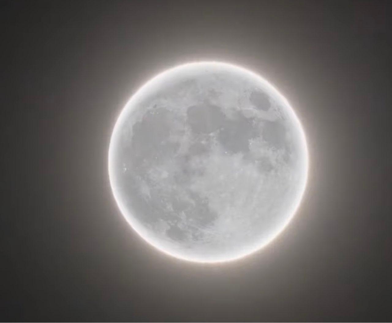 The Moon over Division #22, Unorganized, Canada — waning gibbous, Lunar Day 19
