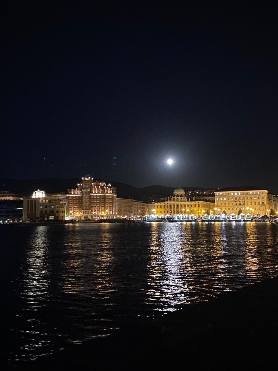 The Moon over Trieste, Italy — full moon, Lunar Day 16