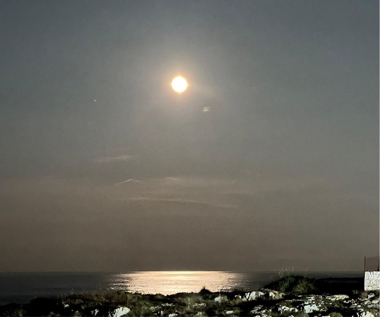 The Moon over Polignano a Mare, Italia — waning gibbous, Lunar Day 18