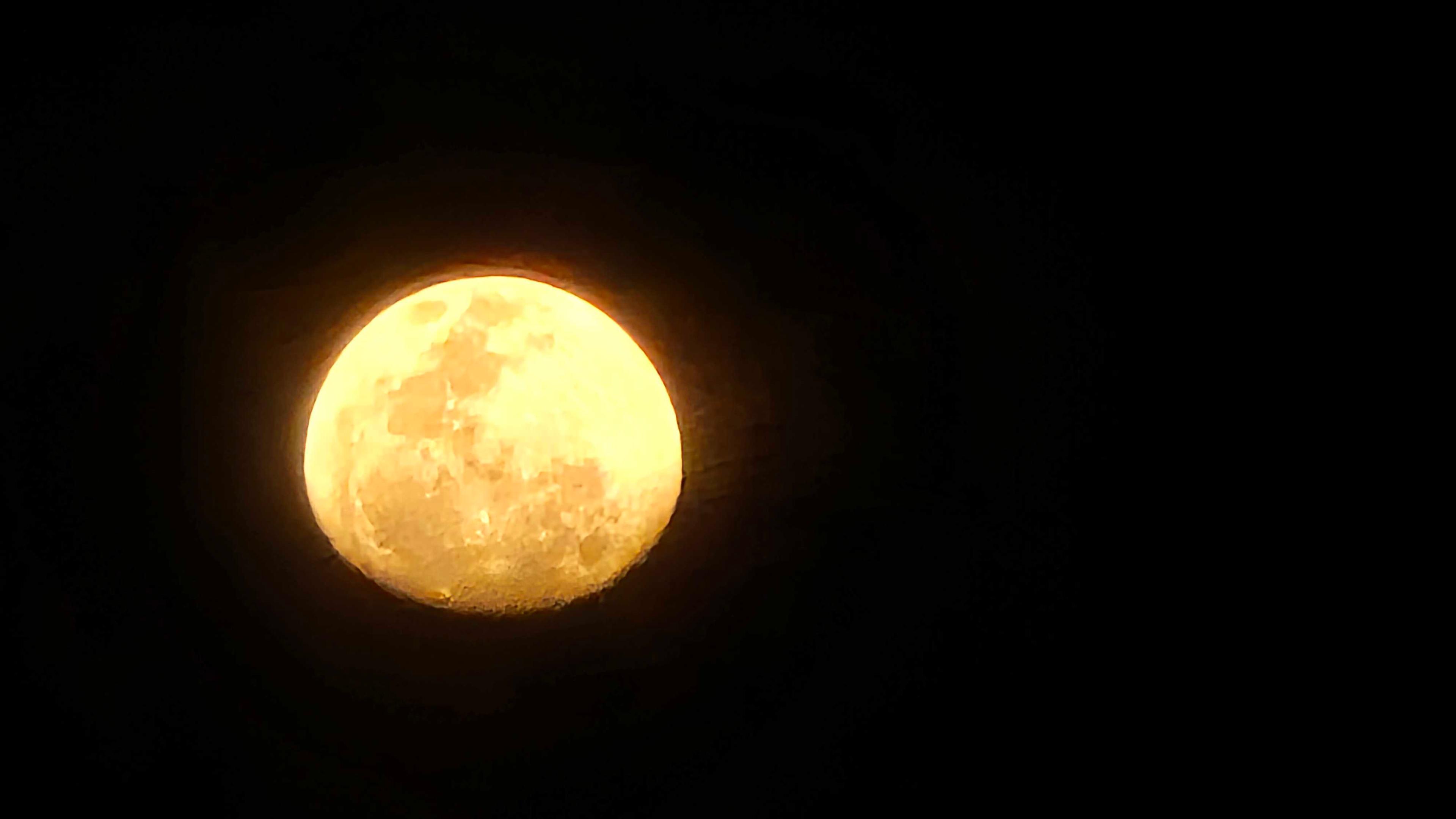 The Moon over United Kingdom — waxing gibbous, Lunar Day 13