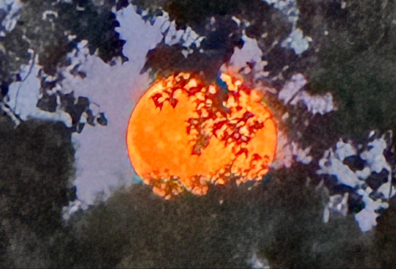 The Moon over Dagenham, United Kingdom — full moon, Lunar Day 16