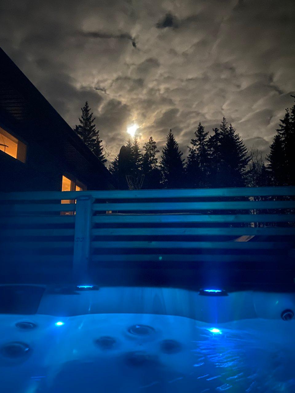 The Moon over Lac Ste. Anne County, Canada — full moon, Lunar Day 15