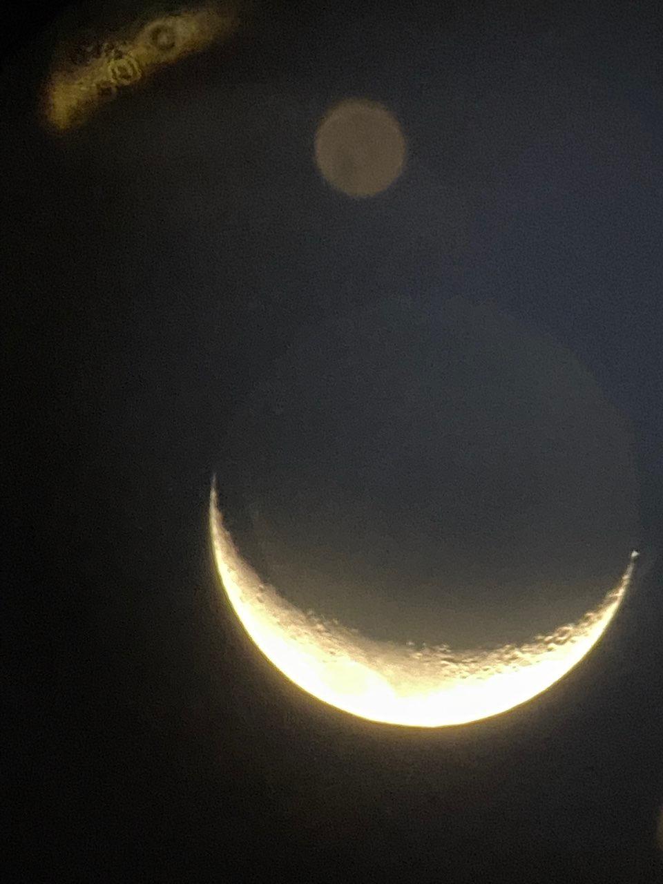 The Moon over Ottawa, Canada — waxing crescent, Lunar Day 5