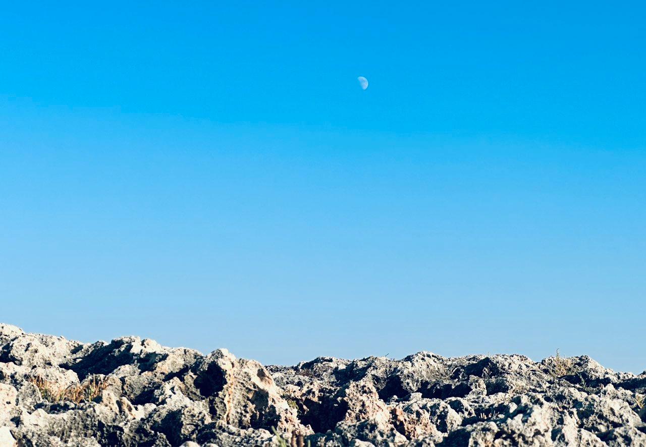 The Moon over Conversano, Italia — waxing gibbous, Lunar Day 11