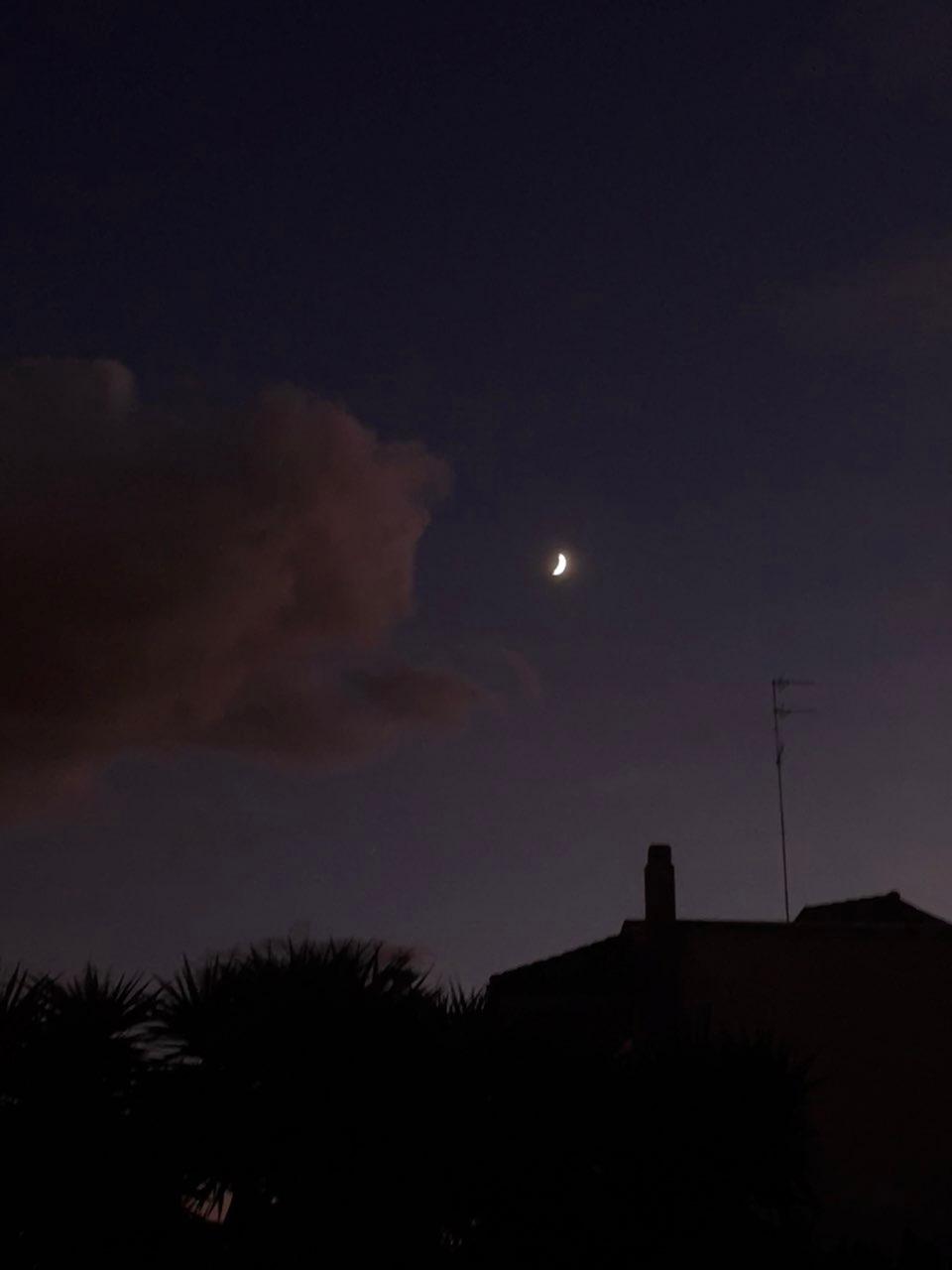 The Moon over Bari, Italy — first quarter, Lunar Day 6