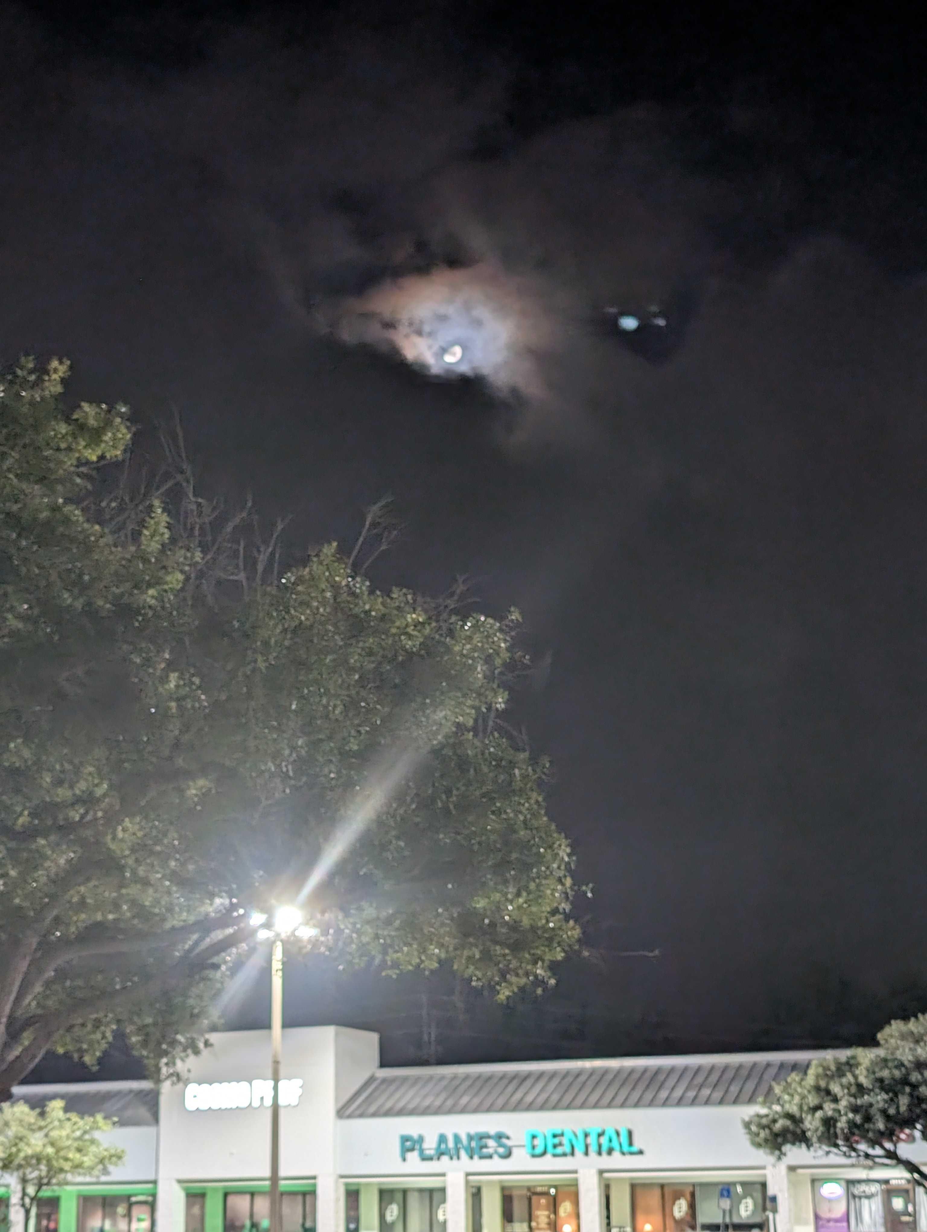 The Moon over Port St. Lucie, United States — waxing gibbous, Lunar Day 11